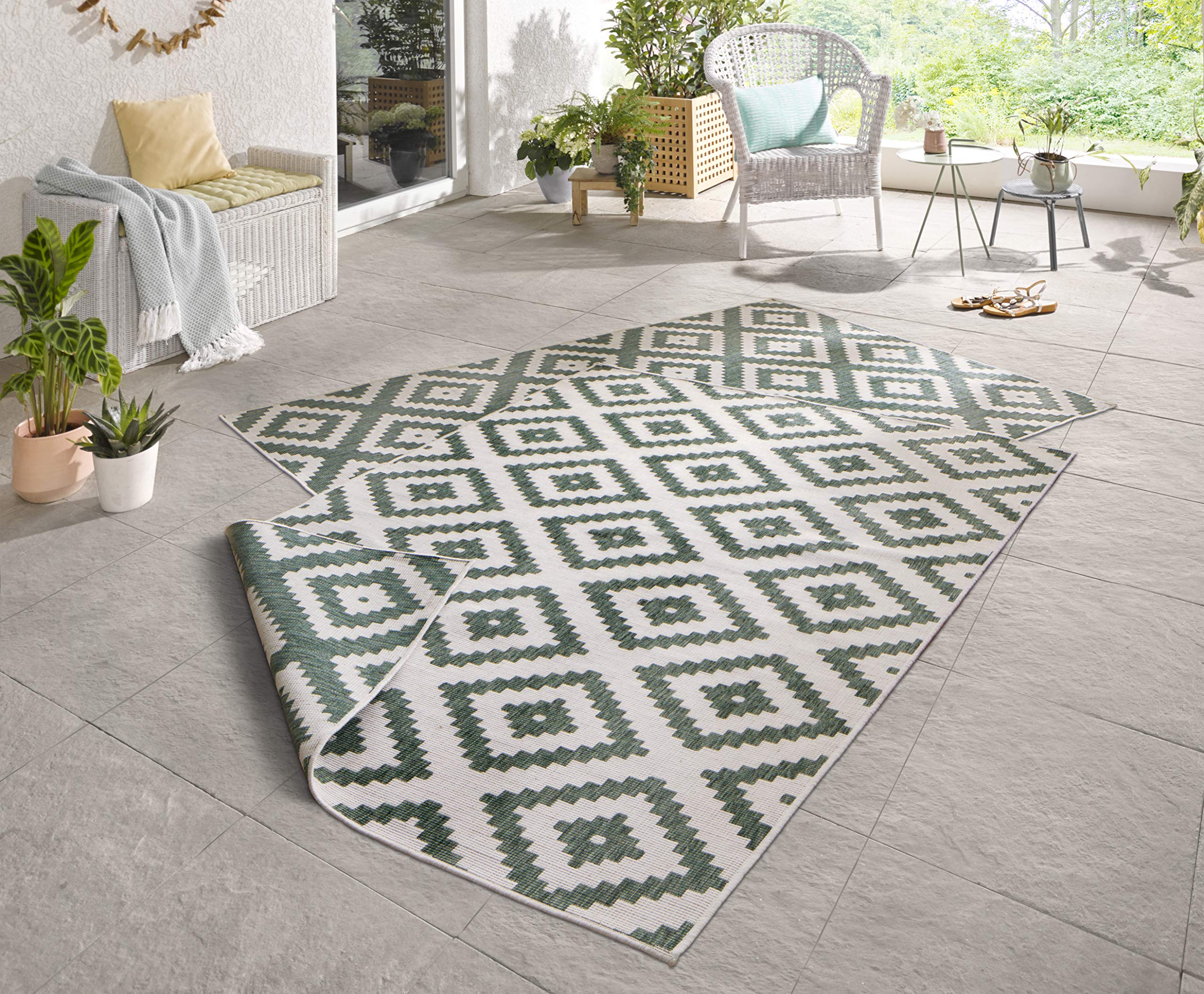 NORTHRUGS Outdoor Rug Malta Reversible Rug Weatherproof Modern Geometric Pattern Runner for Balcony Patio Garden Conservatory Living Room Rug Waterproof Polypropylene Green Cream 80 x 150 cm