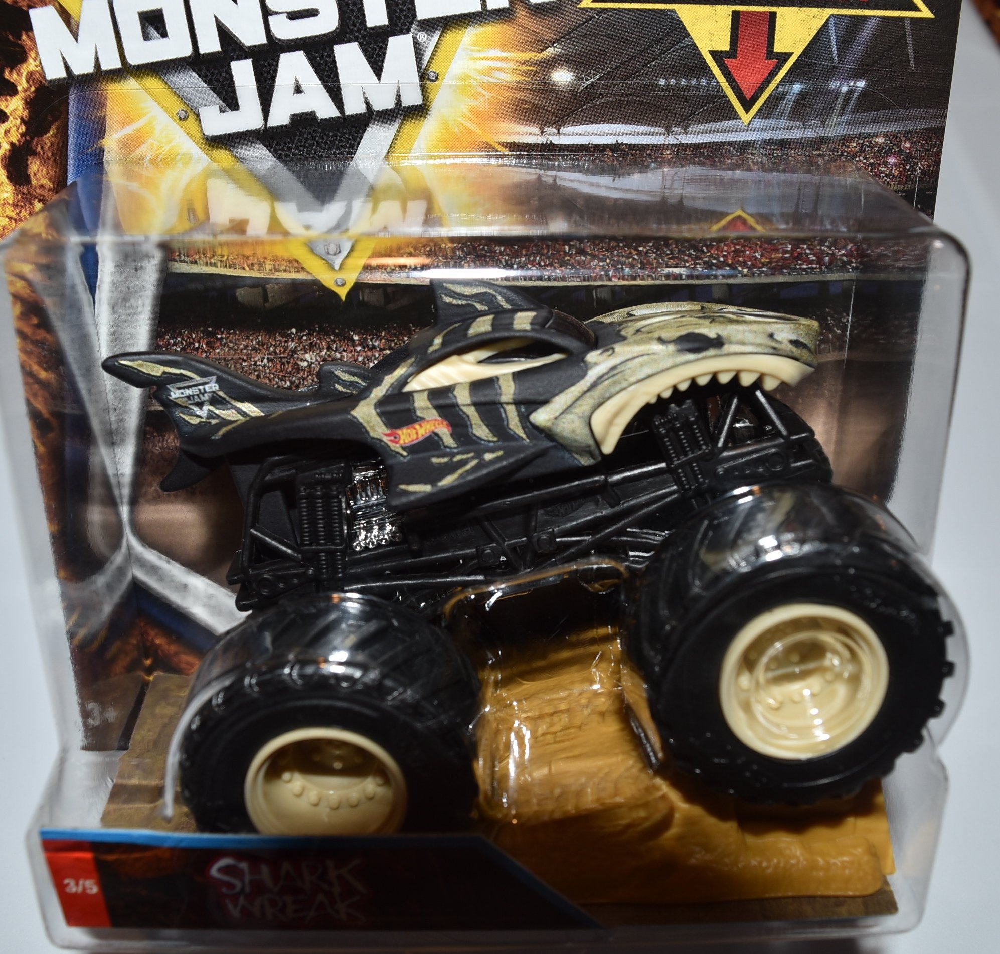 hot wheels monster jam shark