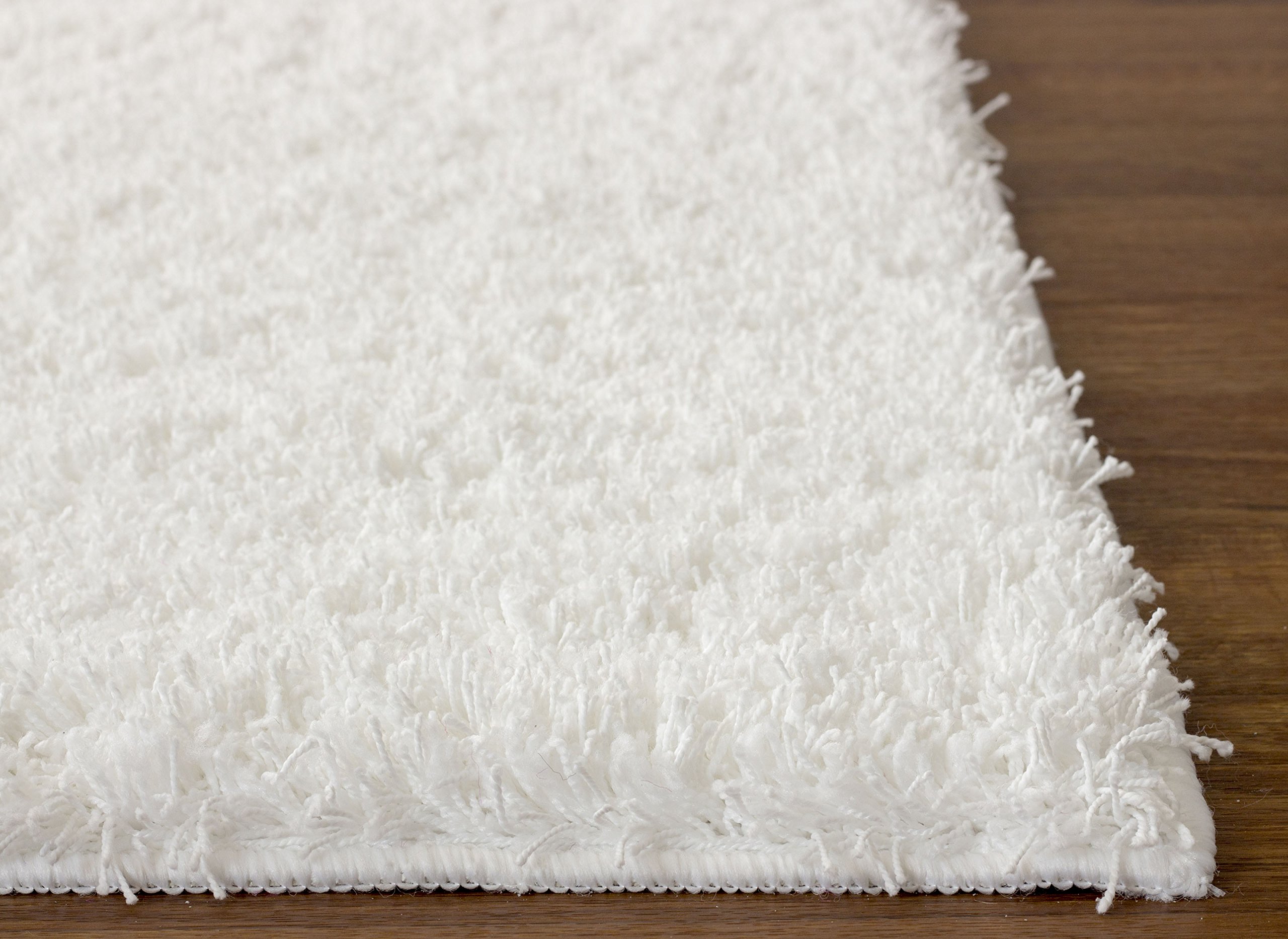 Super Area Rugs, Cozy Collection, Pure White Shag Rug, 5Feet by 7Feet