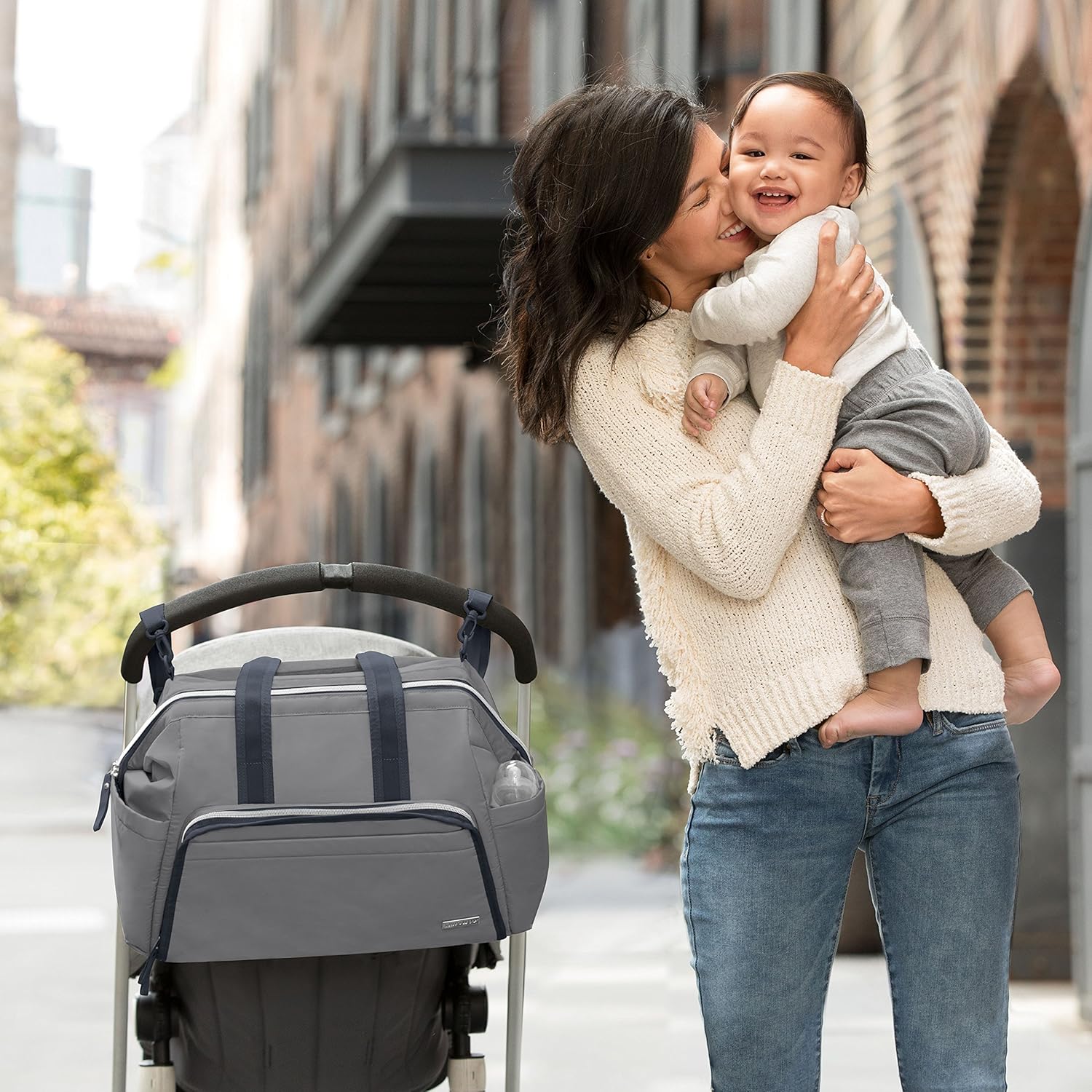 skip hop mainframe wide open diaper satchel