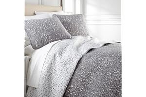Southshore Fine Living, Inc. Oversized Queen Quilt Set, 3-Piece Lightweight Quilted Bedspread with 2 Quilted Pillow Shams, Botanical Leaves Print Coverlet, All Season Full Size Bedding Quilt, Grey