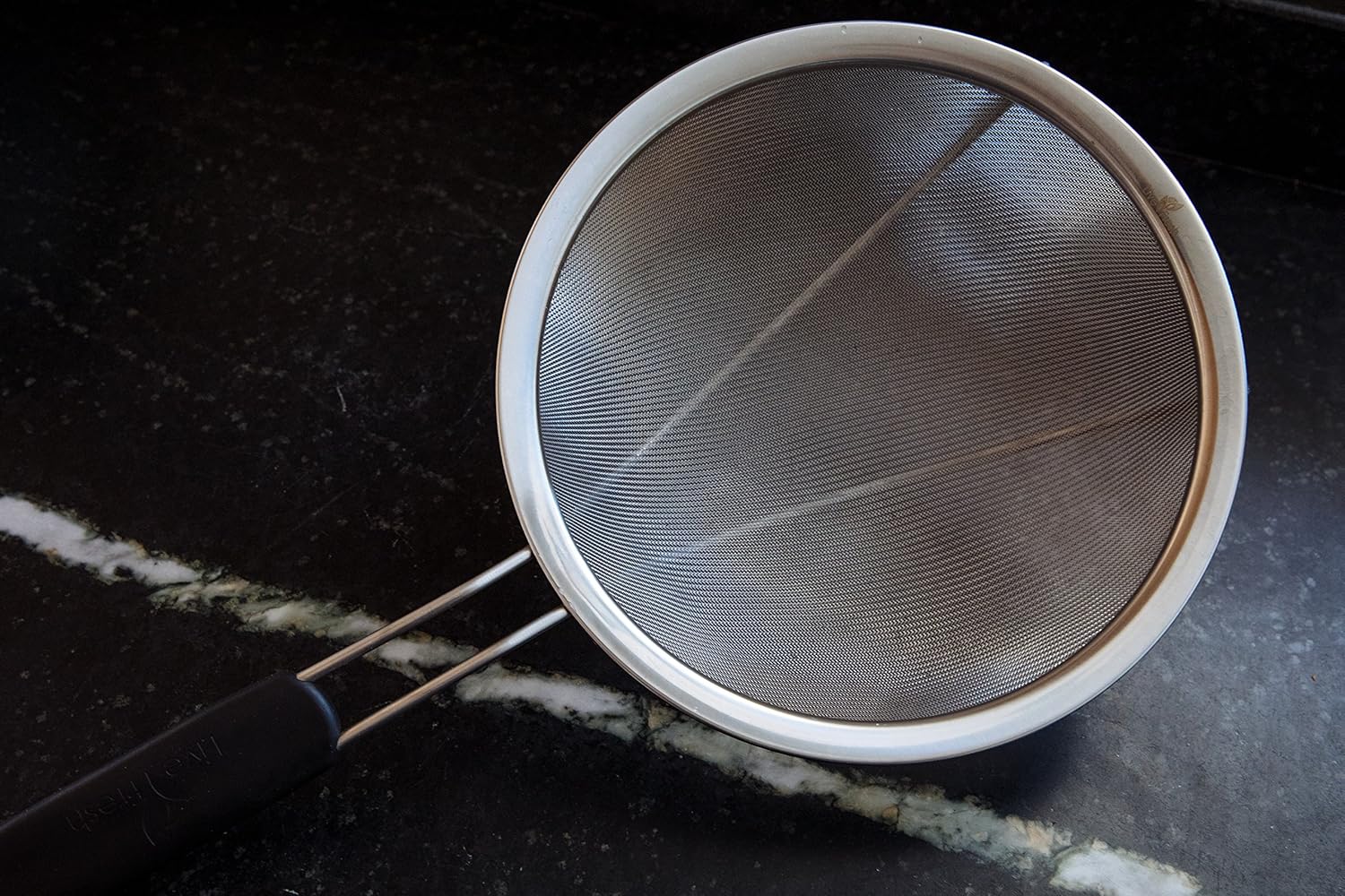 LiveFresh Large Stainless Steel Fine Mesh Strainer with Reinforced Frame and Sturdy Rubber Handle Grip - Image 3