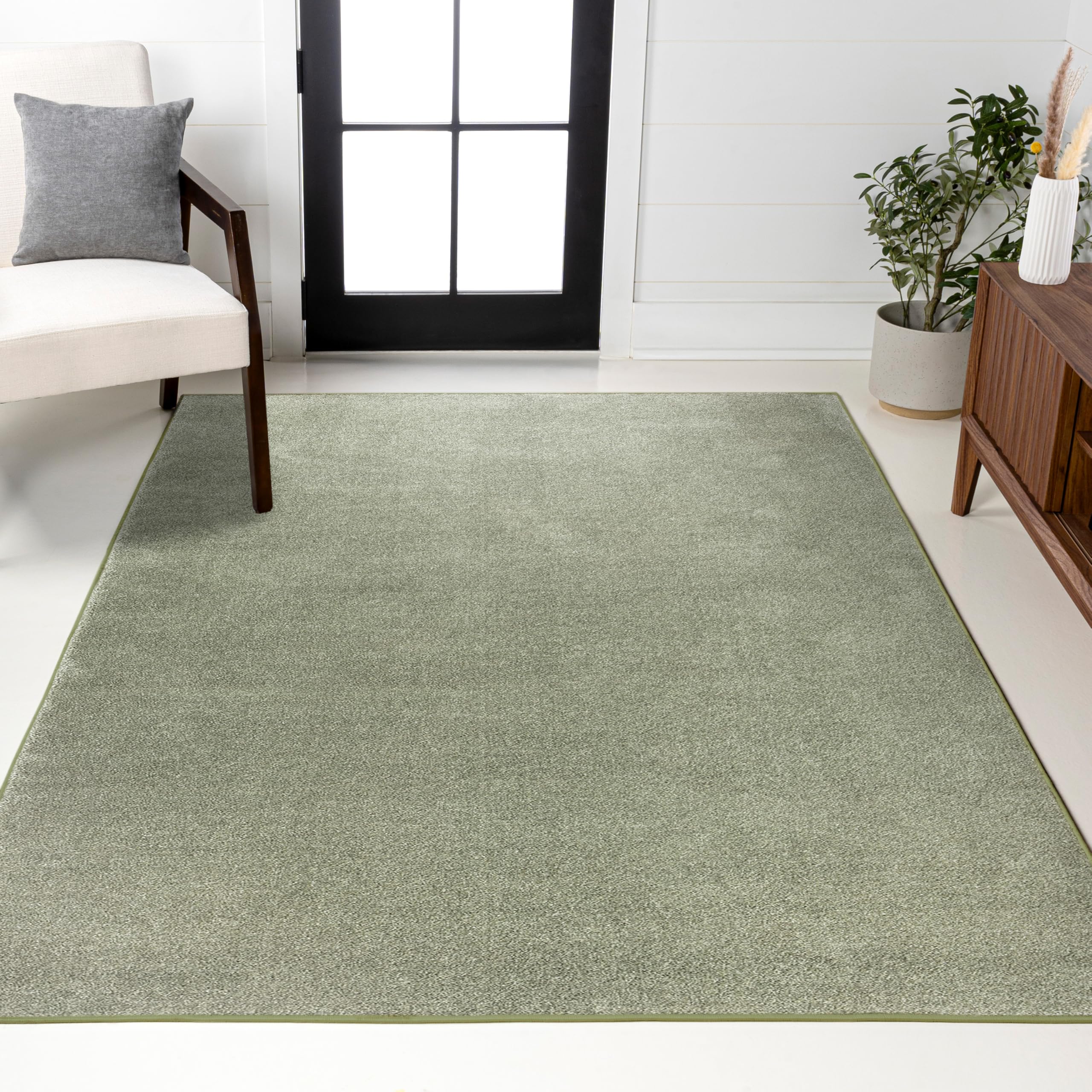 Photo 1 of JONATHAN Y Haze Solid Low-Pile Green Indoor Area Rug 8x10, Coastal,Bohemian,Minimalist,Classic, Easy-Cleaning for Living Room,Bedroom,Kitchen,Pet Friendly,Non-Shedding (SEU100O-8)
