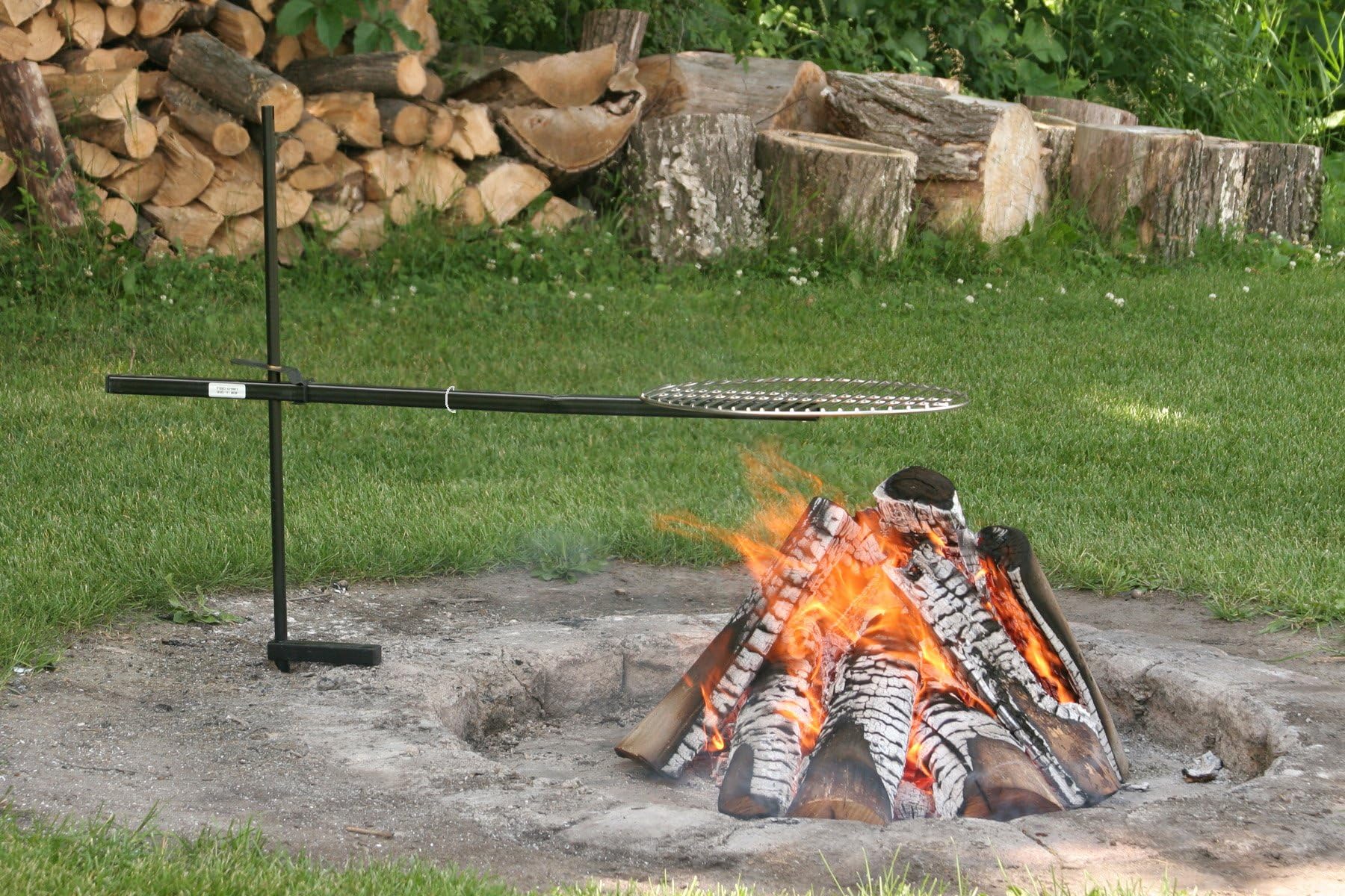 Traveling Bob-A-Que Portable Camp Grill