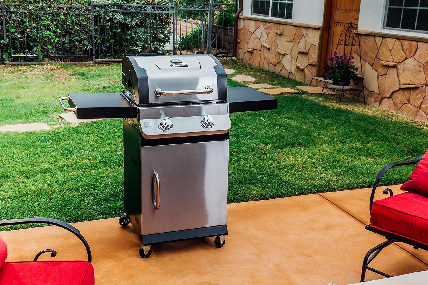 review Dyna-Glo DGP321SNP-D Premier 2 Burner Propane Gas Grill, Stainless