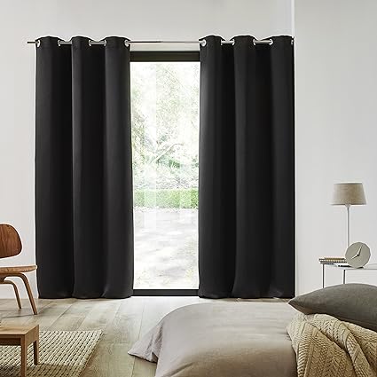 Amazon De Decolicious Gardine Verdunkelungsvorhang Mit Osen Vorhange Blickdicht 2er Set Schwarz