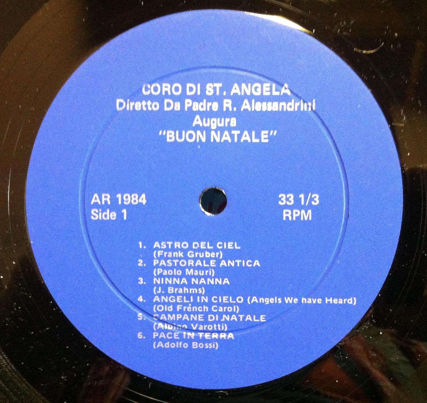 Data Del Natale.Coro Di Voci Bianche Coro Di St Angela Buon Natale Vinyl Record Amazon Com Music