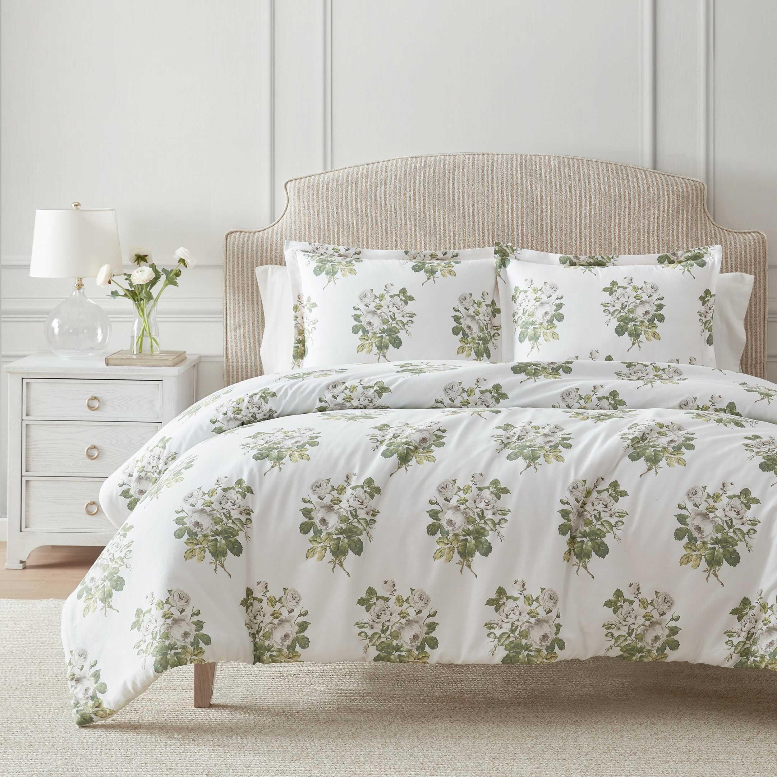 Martha Stewart – Queen Duvet Cover Set, Smooth Sateen Front with Subtle Sheen & Lightweight Cotton Percale Reverse, 3 Piece Bed Set with Matching Pillowcases (Eloise Floral Grey)