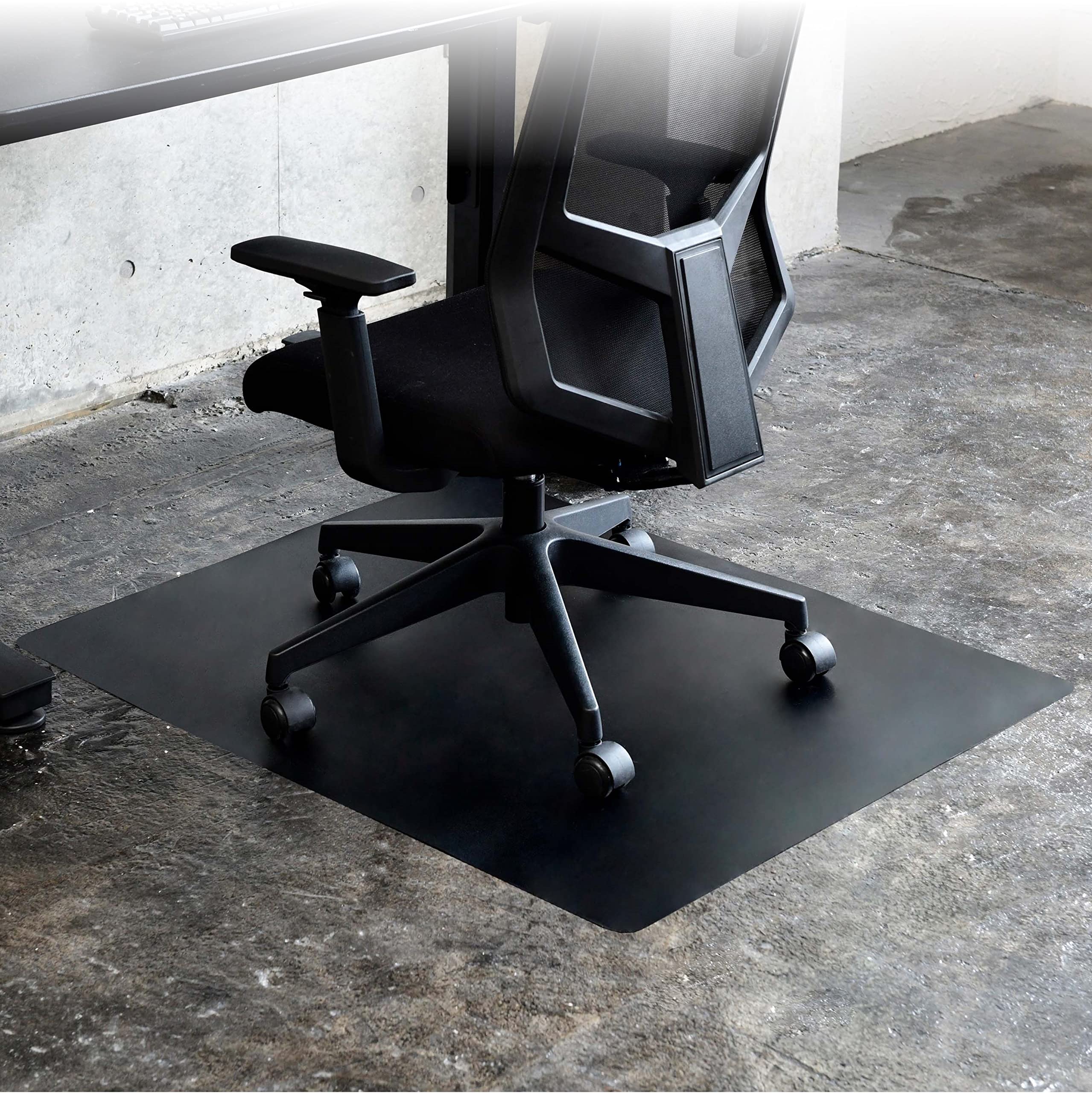 山善 チェアマット ブラックの商品画像