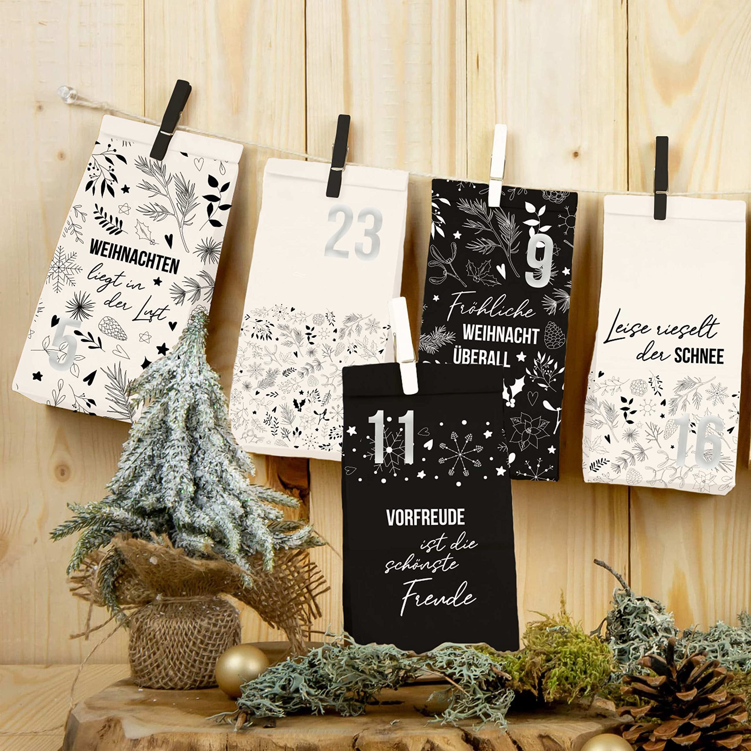 Papierdrachen Advent Calendar for Filling – 24 Black and White Gift Bags and 24 Number Stickers and Clips – Holy Night Black & White 2 – for Crafts and Gifts – Christmas