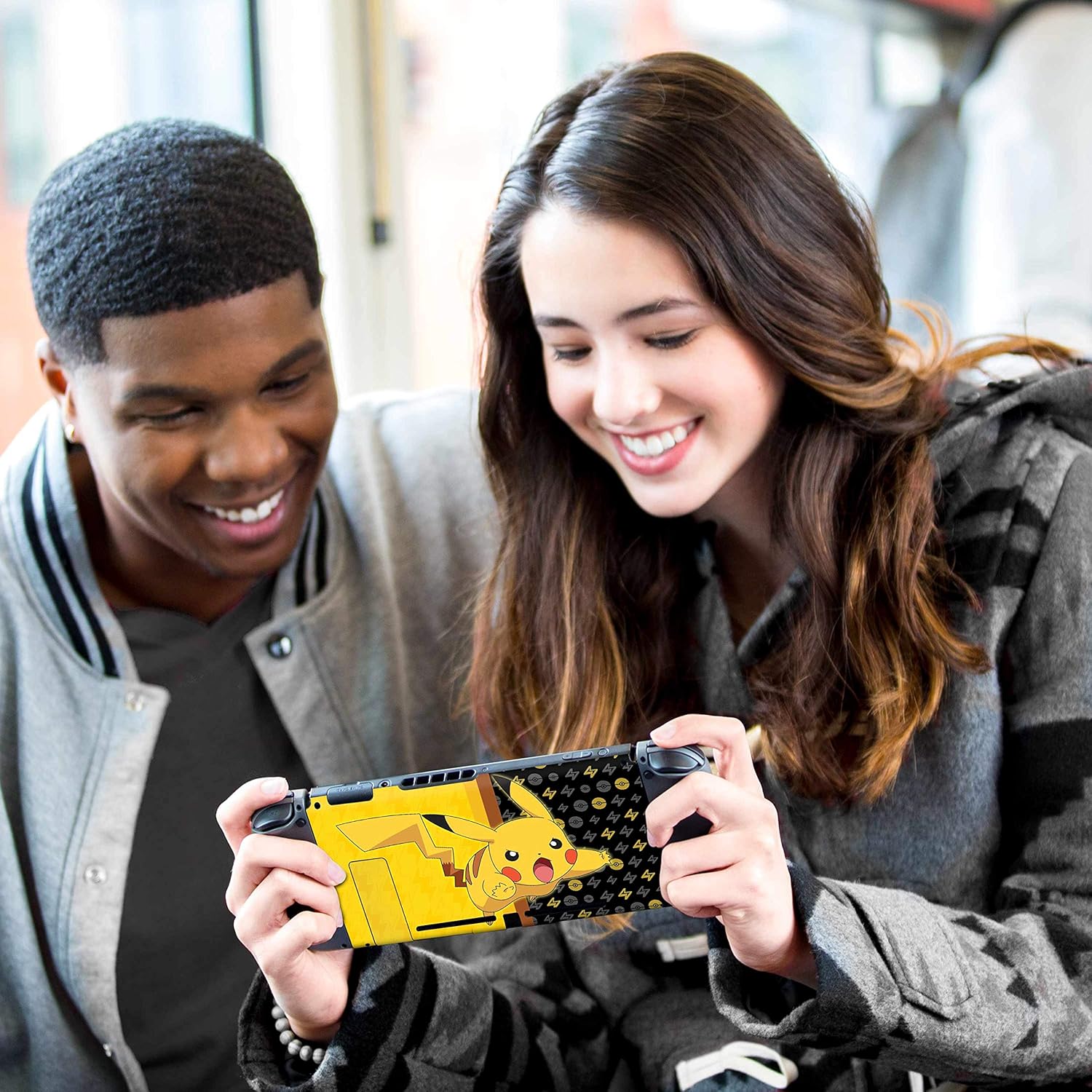 Controller Gear Nintendo Switch Skin & Screen Protector Set - Pokemon - Pikachu Set 1 - Nintendo Switch: Video Games
