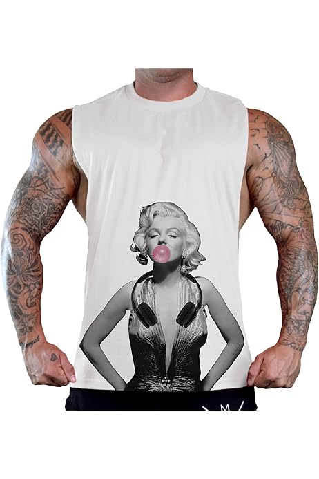 Marilyn Monroe Red Bandana  Graphic tee outfits, Marilyn monroe