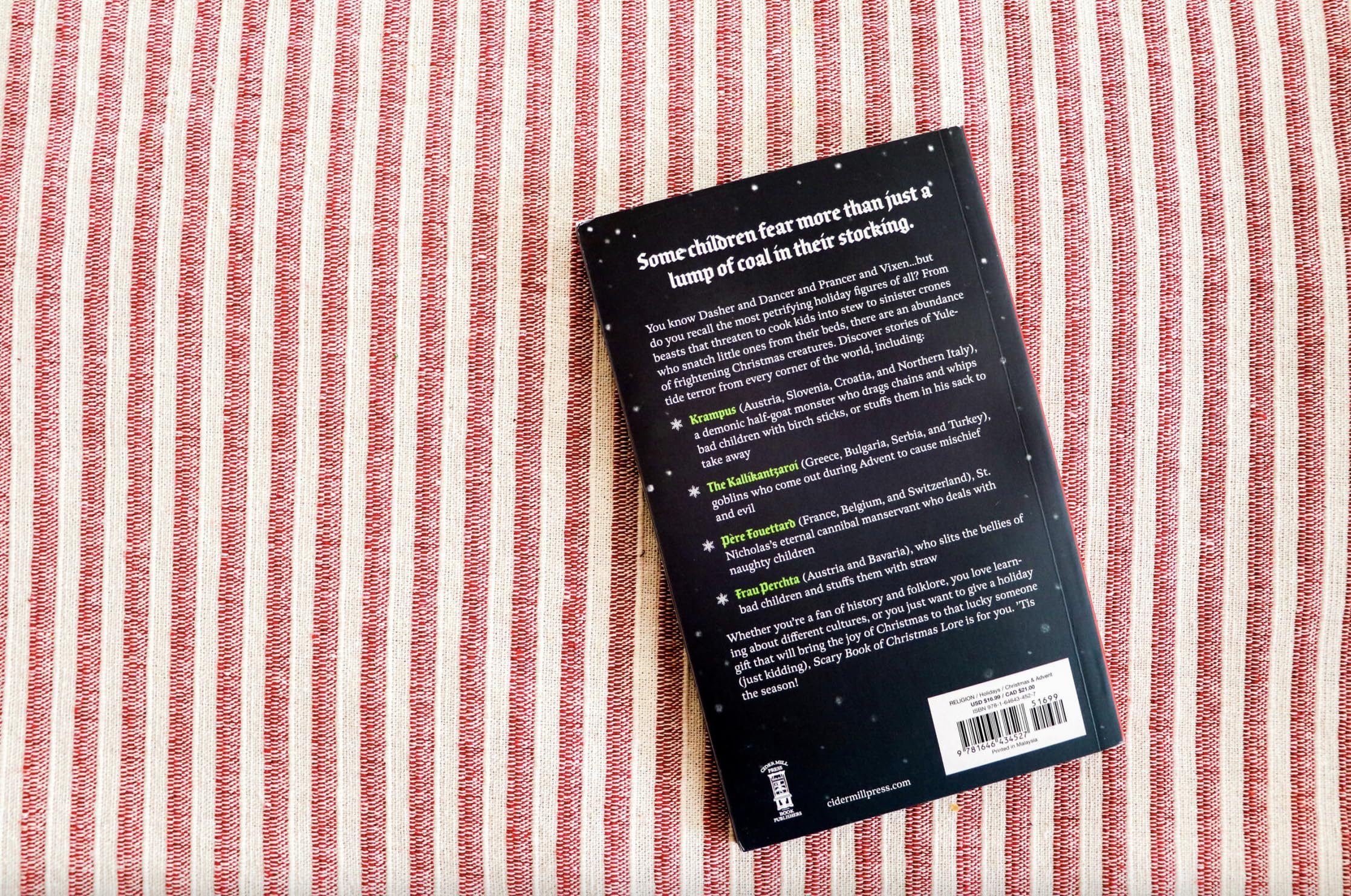 The Scary Book of Christmas Lore: 50 Terrifying Yuletide Tales from Around the World