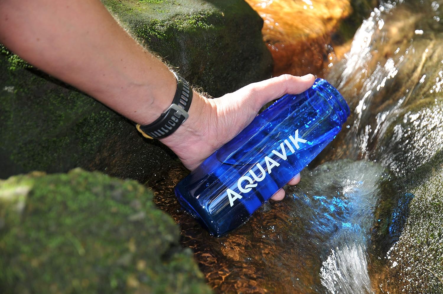 AquaVik Portable Water Filter Bottle for Survival, Travel, Camping, Hiking, Hunting, Outdoor and Daily Use, Home & Office. Filtered Water Bottle is BPA Free and Leakproof. Water bottle with filter: Home Improvement