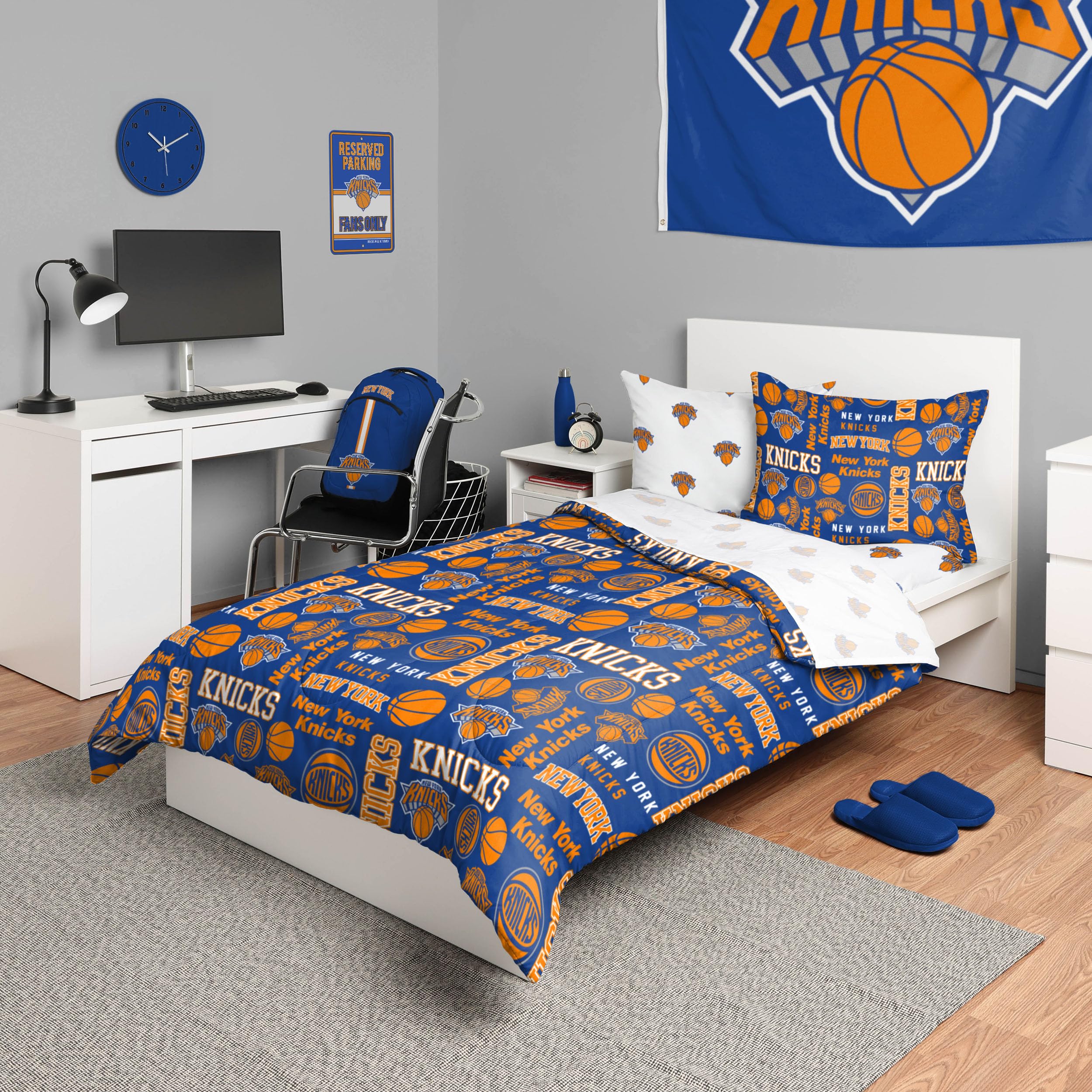 Photo 1 of FOCO New York Knicks NBA Team Color Bed in a Bag Comforter Bedding 5 Piece Set - Twin