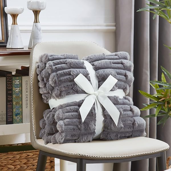 JONIYEAR OVERSIZED SOFT FLUFFY STRIPED FAUX RABBIT FUR BLANKET TWIN SIZE 60″ X 70″, DECORATIVE 3D GEOMETRIC LARGE WARM FUZZY FUR BLANKETS FOR WINTER, REVERSIBLE SHAGGY FURRY BLANKET FOR BED, DARK GREY