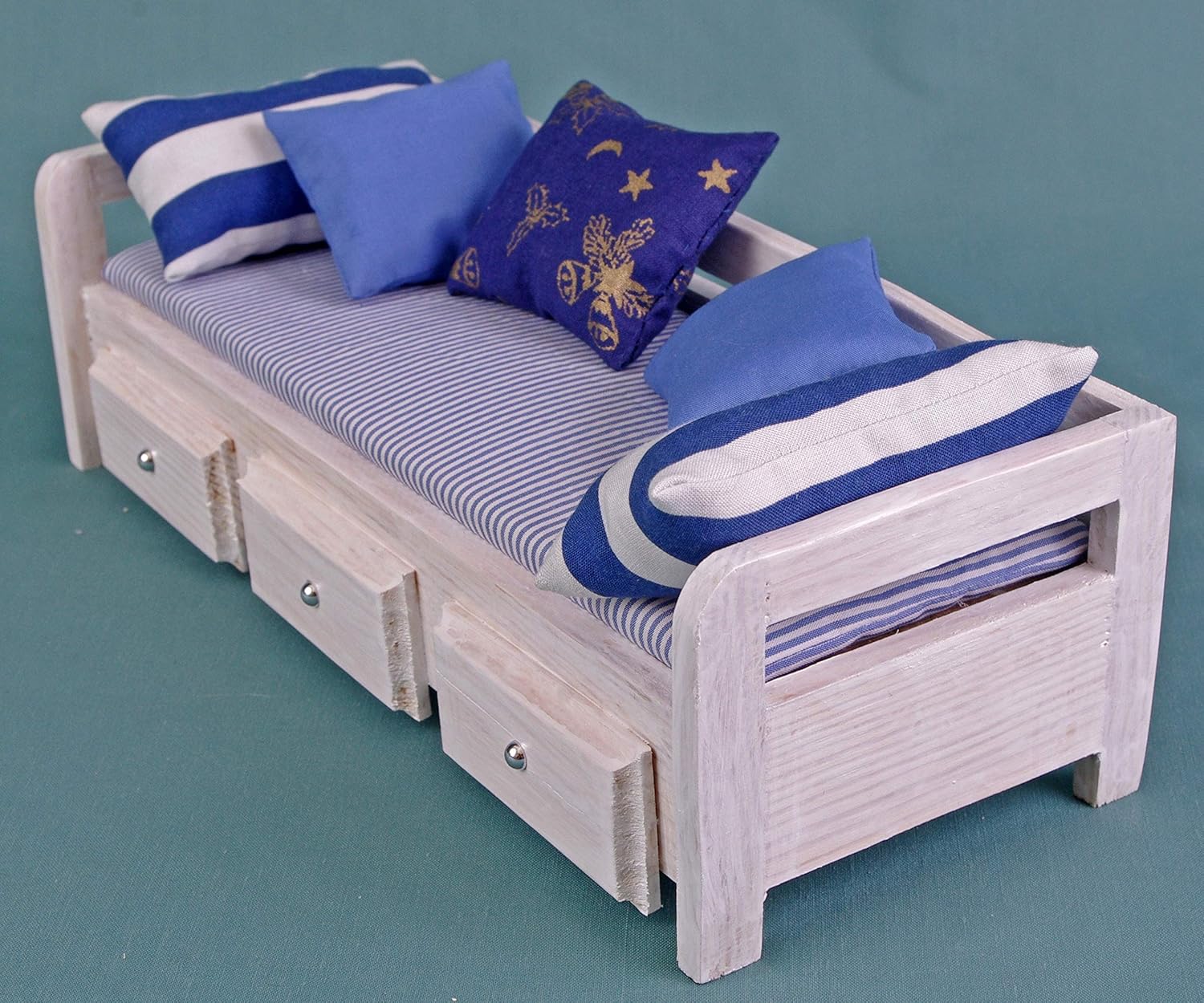 dollhouse furniture for 12 inch dolls