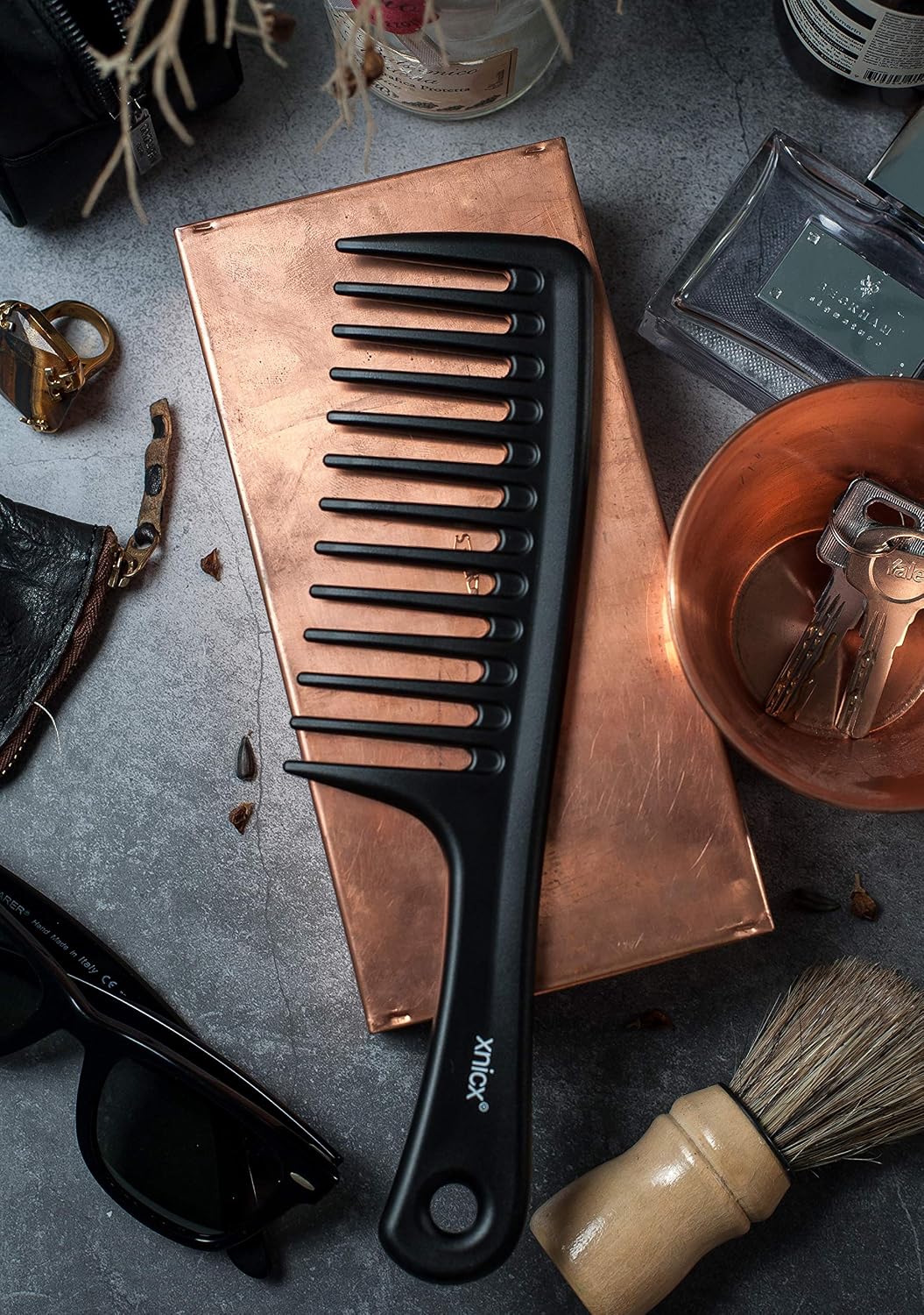 Xnicx Wide Tooth Detangling Comb - Afro Hair Brush With Handgrip for Long Wet or Curly Hair - Improves Blood Circulation - Black - Image 3