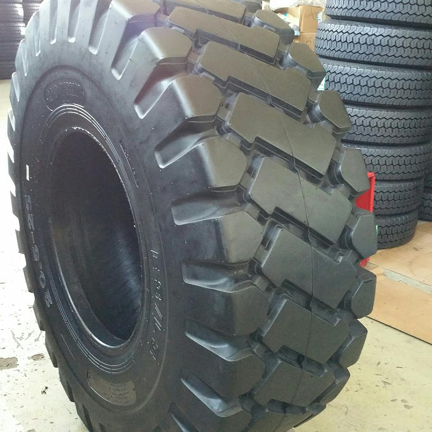 17.5 5x25 20 PLY E3EL3 LOADER TIRE, 17.525, (4 TIRES) ROAD WARRIOR LOADER TIRES