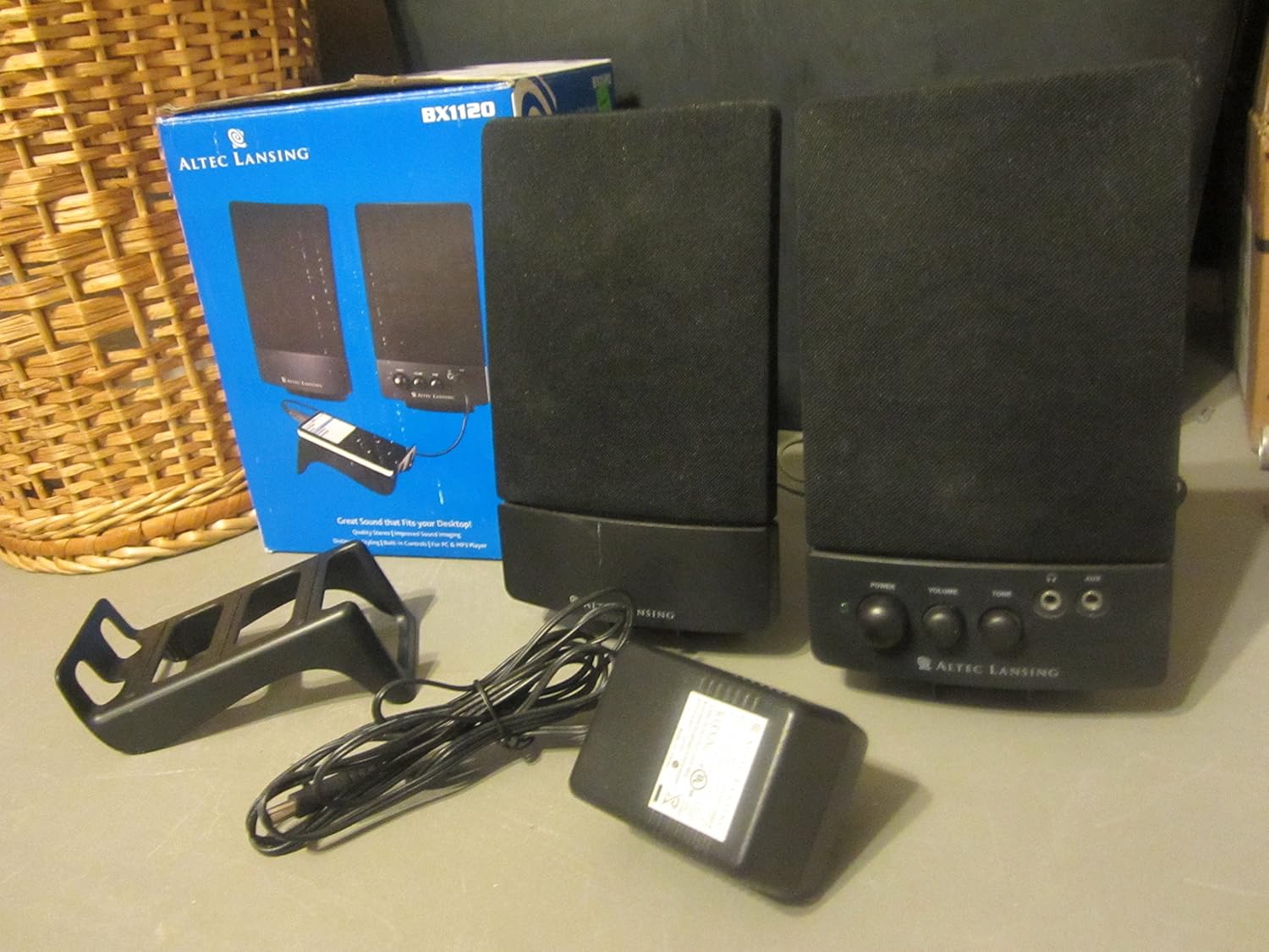 Altec Lansing BX1120 Computer Speakers Powered Audio System Compact 2