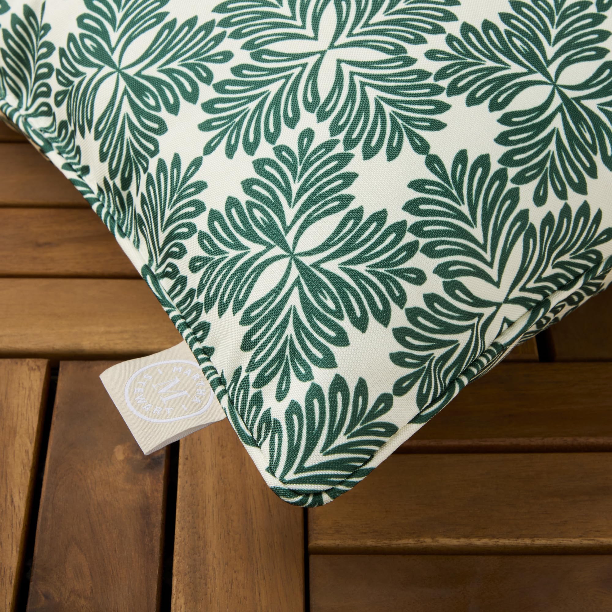Condition photo showing New/Like New for martha stewart tulum indoor outdoor decorative lumbar pillow 2-pack set, uv fade resistant, water re