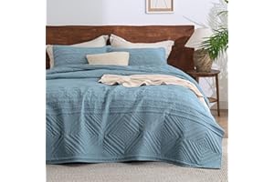 Bedsure Boho Quilt King Size - Lightweight Bedspread King Size with Geometric Stitched Pattern, Dusty Blue Farmhouse Soft Bedding Set Coverlet with 2 Pillow Shams for All Seasons, 106x96 inches