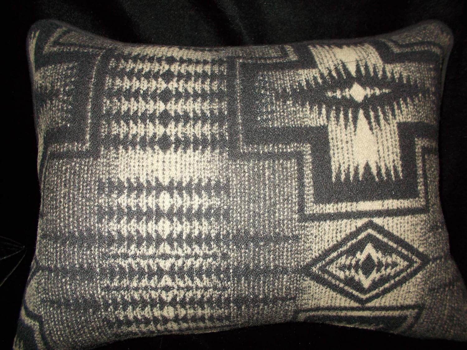 Amazon Com 20 Off Pendleton Wool Pillow Cover 12 X 16 Lumbar
