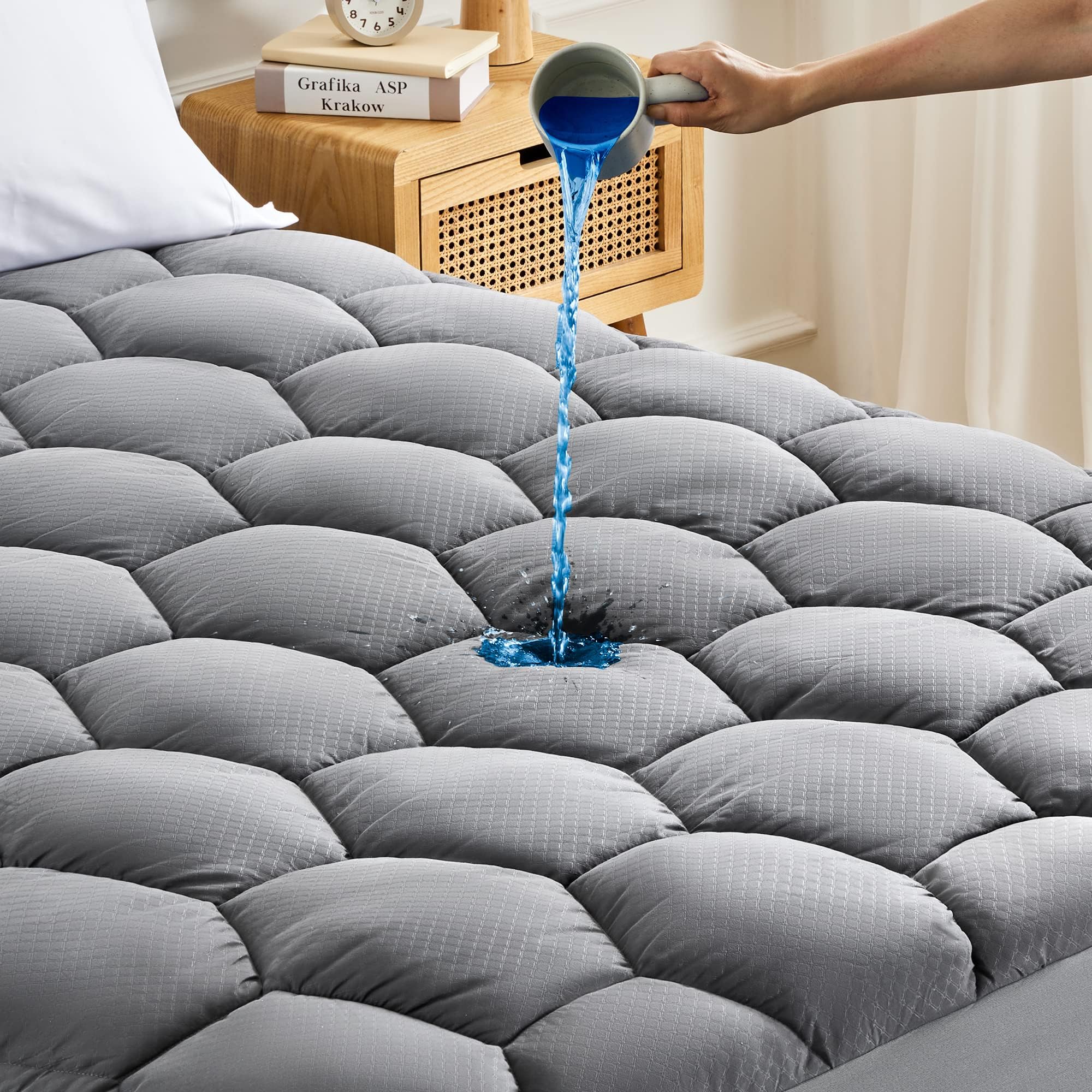 Sonive Single Waterproof Mattress Protector, 30cm Deep Pocket Breathable Mattress Topper Washable & Nonslip Mattress Cover for Single Bed, Grey 90x190+30cm