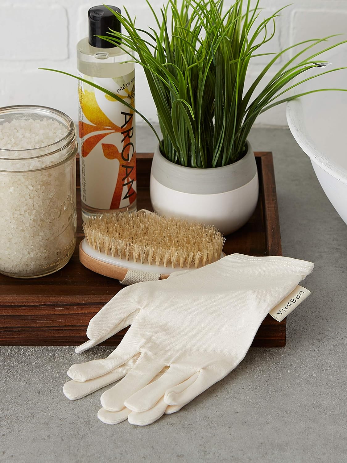 Urbana Spa Prive Moisturizing Gloves to Keep your Hands Smooth, Hydrated and Moisturized: Beauty