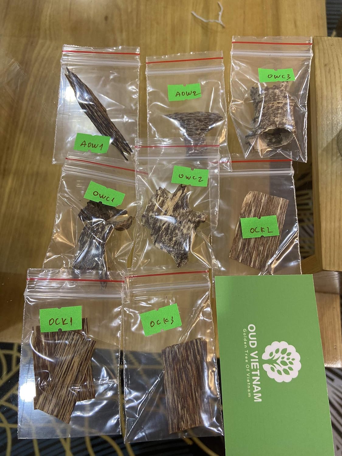 Agarwood Sample Kit Incense Oud Aroma from Oud Vietnam ( 8
