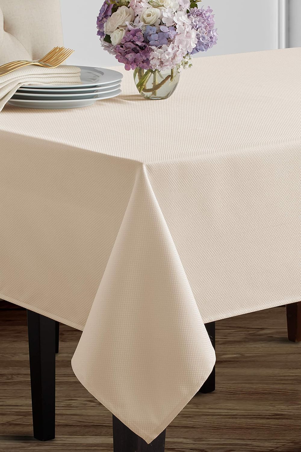 Benson Mills Beauvalle Extra Wide Tablecloth (52" X 70