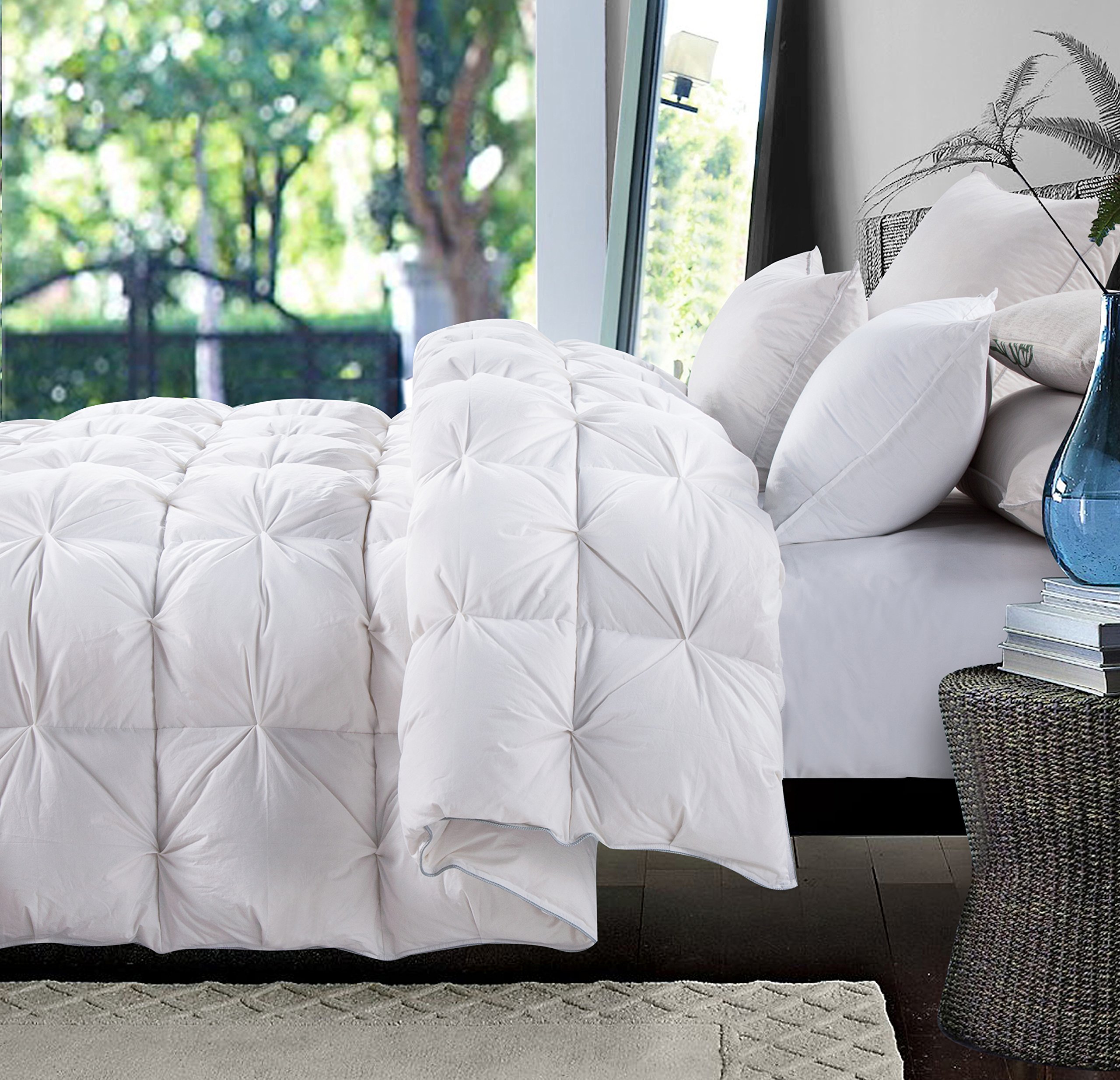 ROSECOSE Luxurious Heavy Goose Down Comforter Queen Size Duvet Insert