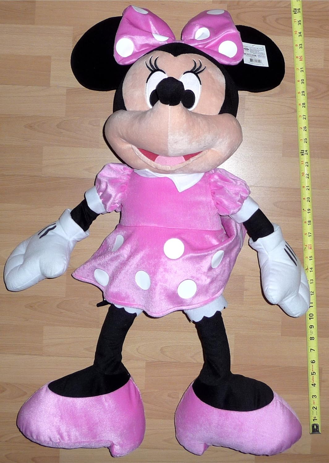 giant stuffed minnie mouse