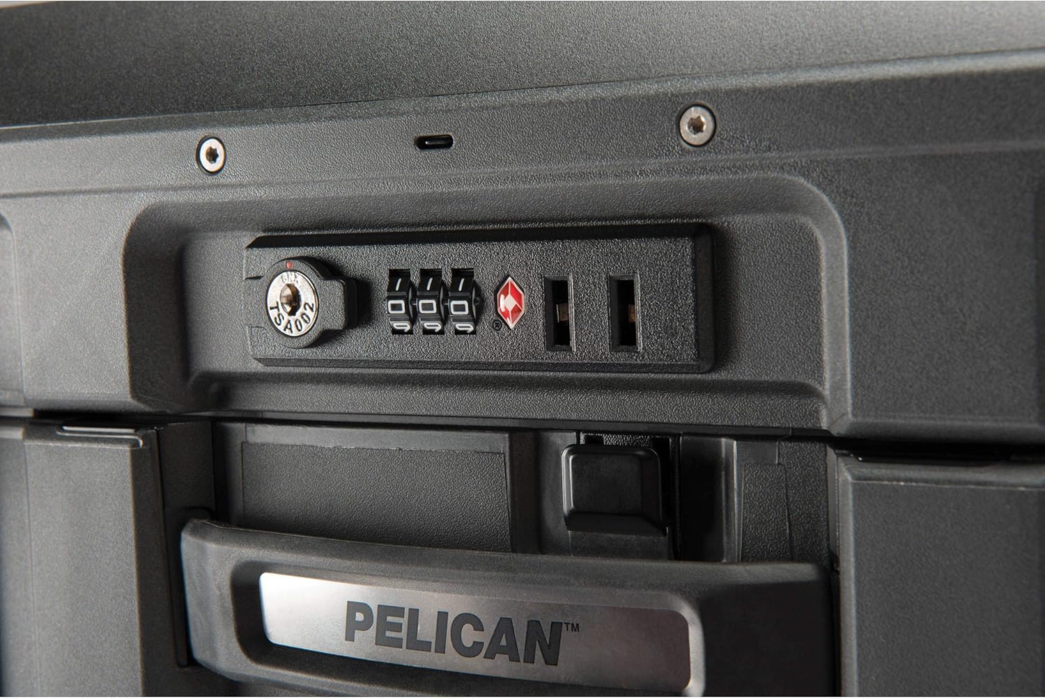 pelican el27 elite weekender