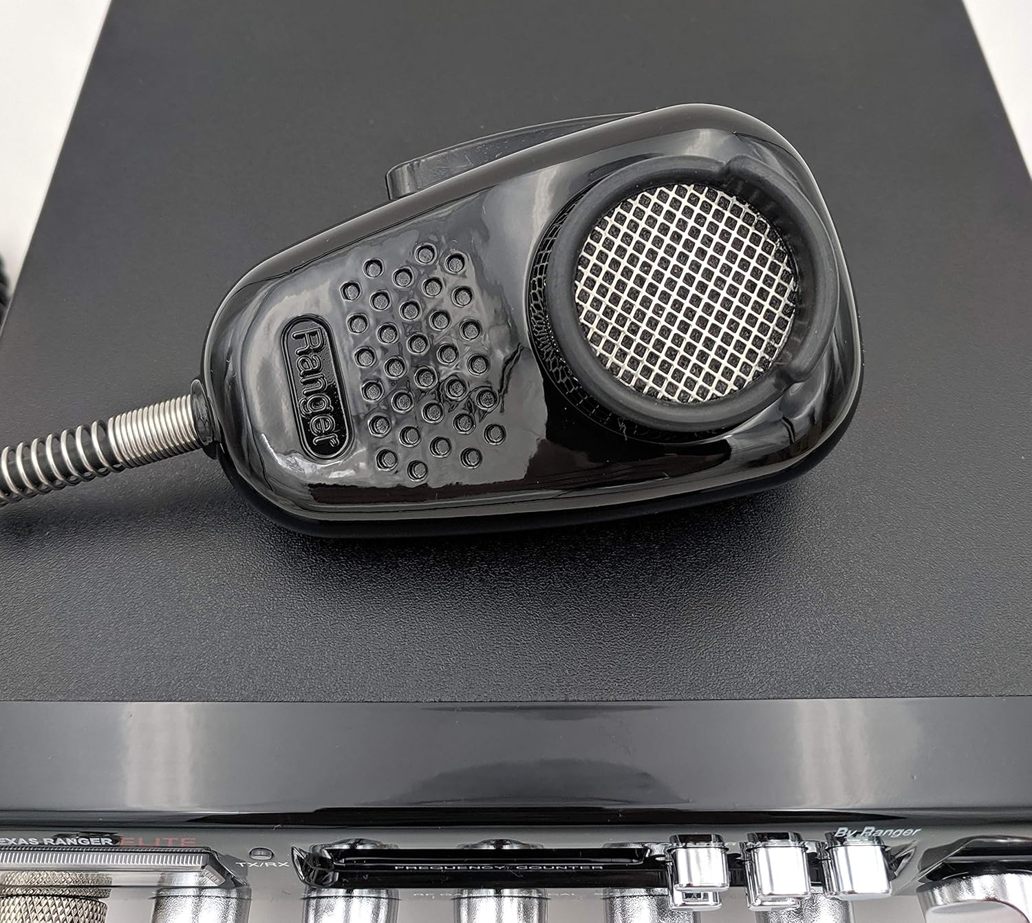 Texas Ranger Elite TRE-936FFB Professional 40 Channel AM CB Radio with Frequency Counter
