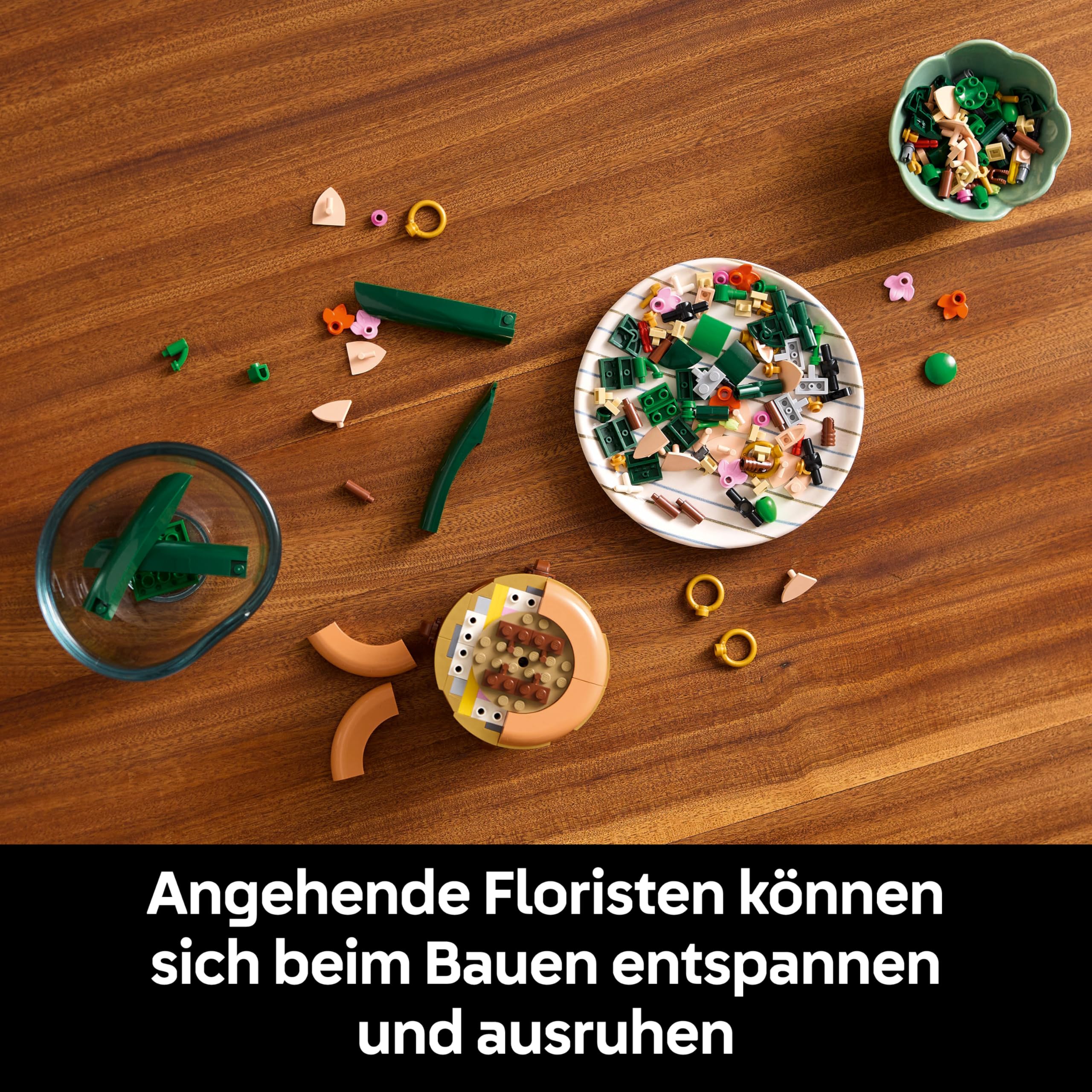 LEGO Botanicals Mini-Orchidee - Set mit Kunstblumen für Erwachsene - Zimmerpflanze mit Blumentopf im Terrakotta-Stil - DIY Geschenkidee zum Geburtstag - 10343 3
