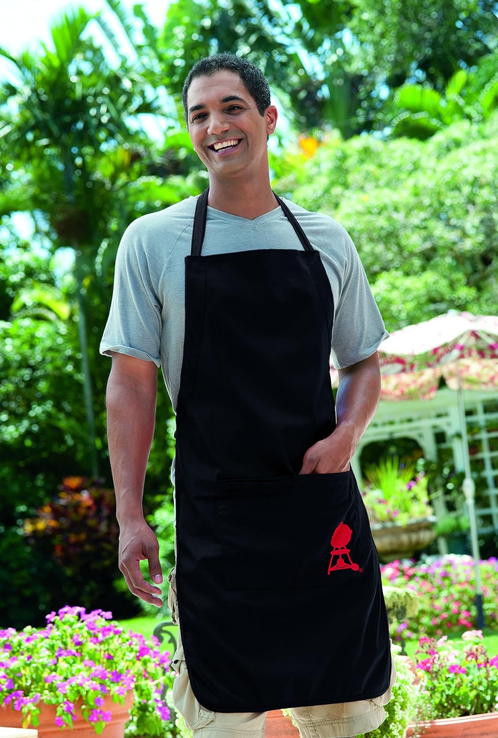 Weber 6533, Black Apron, Custom fit: Garden & Outdoor