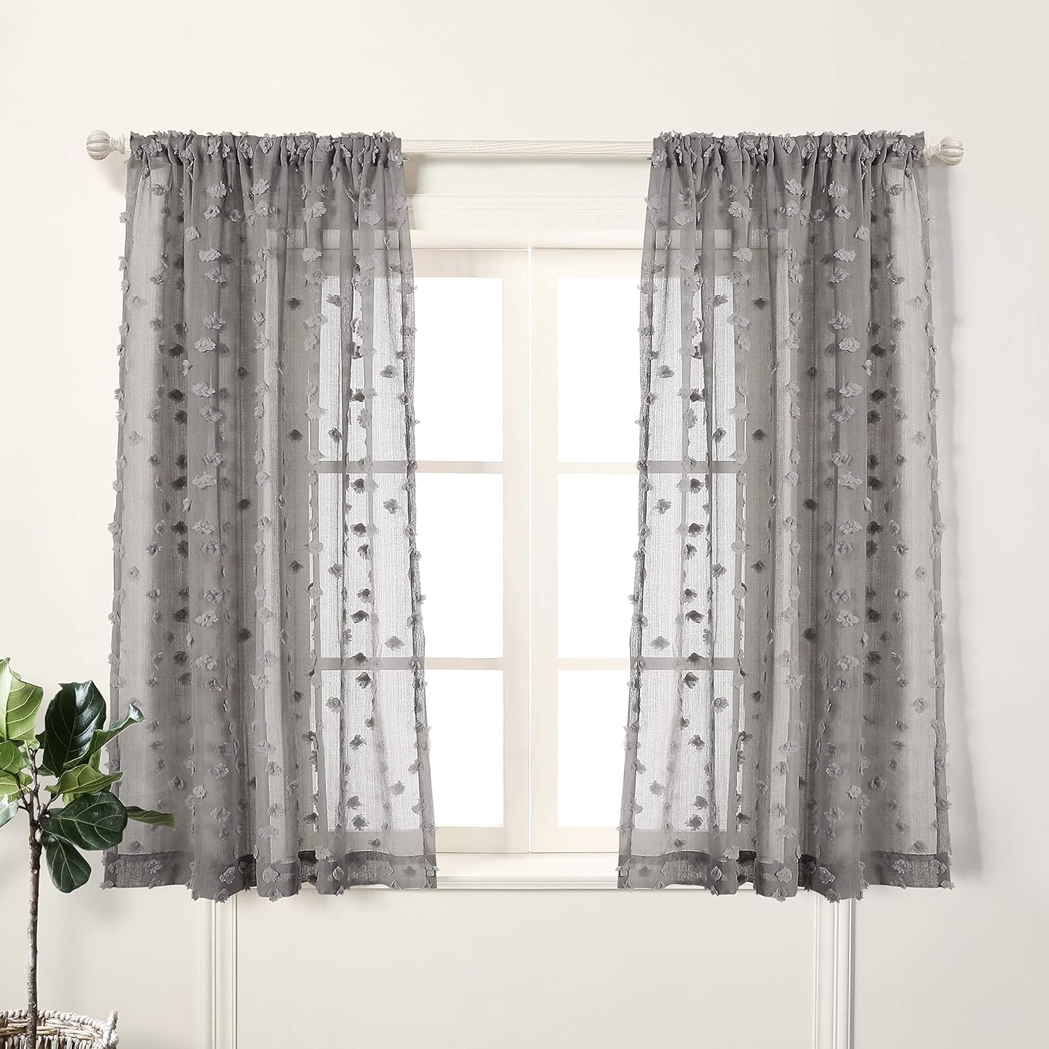 Best pompom for living room