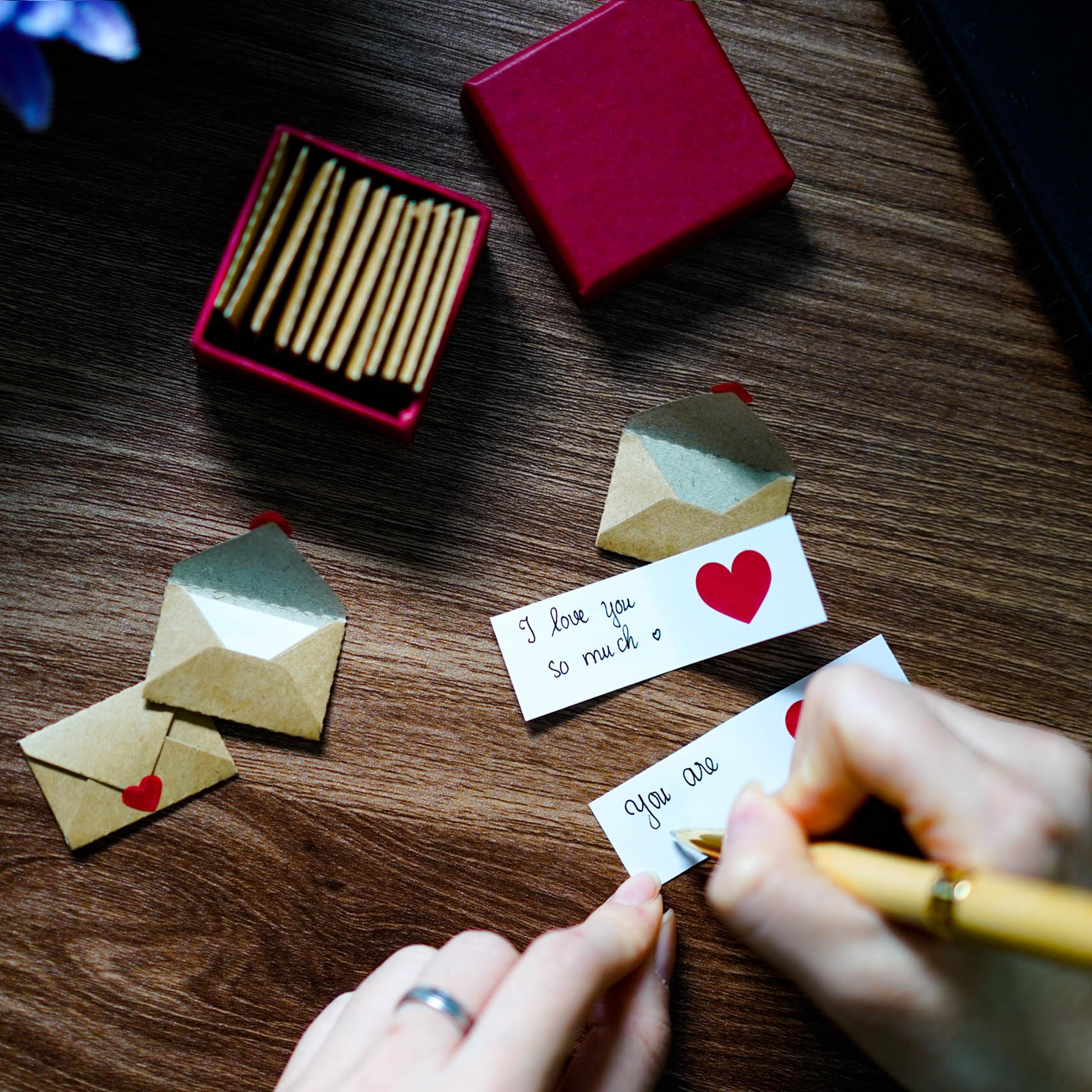 DuduCraft Romantic Stocking Stuffers for Him or Her - Tiny Christmas Cards for a Sentimental Holiday Gift | Mini Blank Love Notes for Husband, Wife, Boyfriend, Girlfriend | Cute Xmas Stationery Set