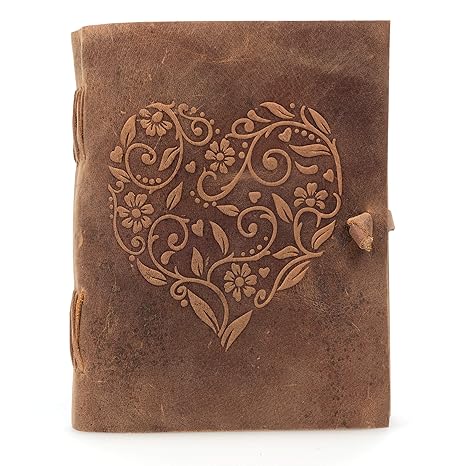 Leder Notizbuch mit Prägung Motiv Herz Din A5 von moonster | 240 Seiten aus blanko säurefreiem Baumwollpapier | Handgemachtes