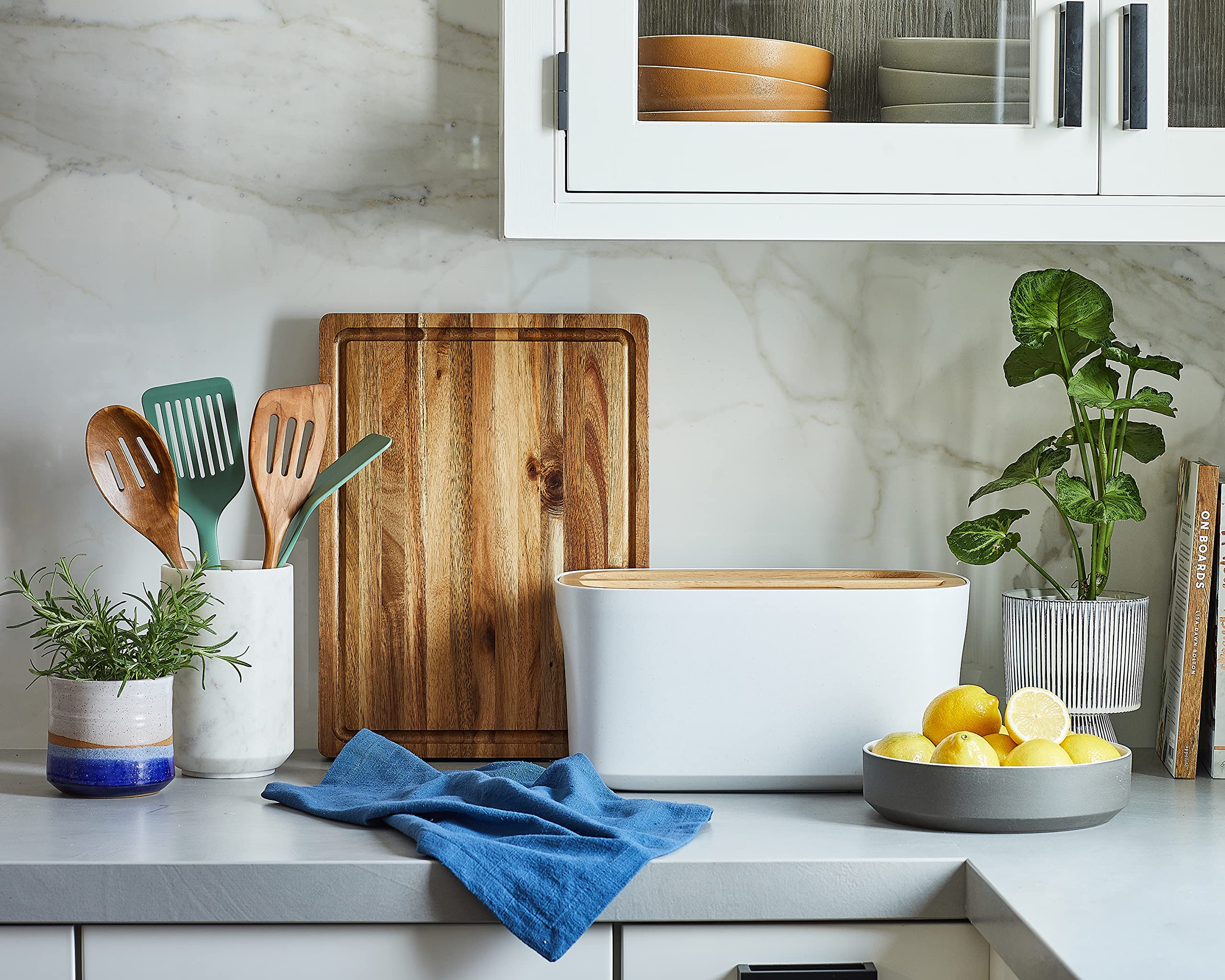 Sonder Los Angeles, Modern Bamboo Fiber and Recycled Plastic Bread Box (White) for Kitchen Countertop with Reversible Cutting Board Lid, Homemade Bread Bin Storage Container 14.25 x 9.25 x 7 in