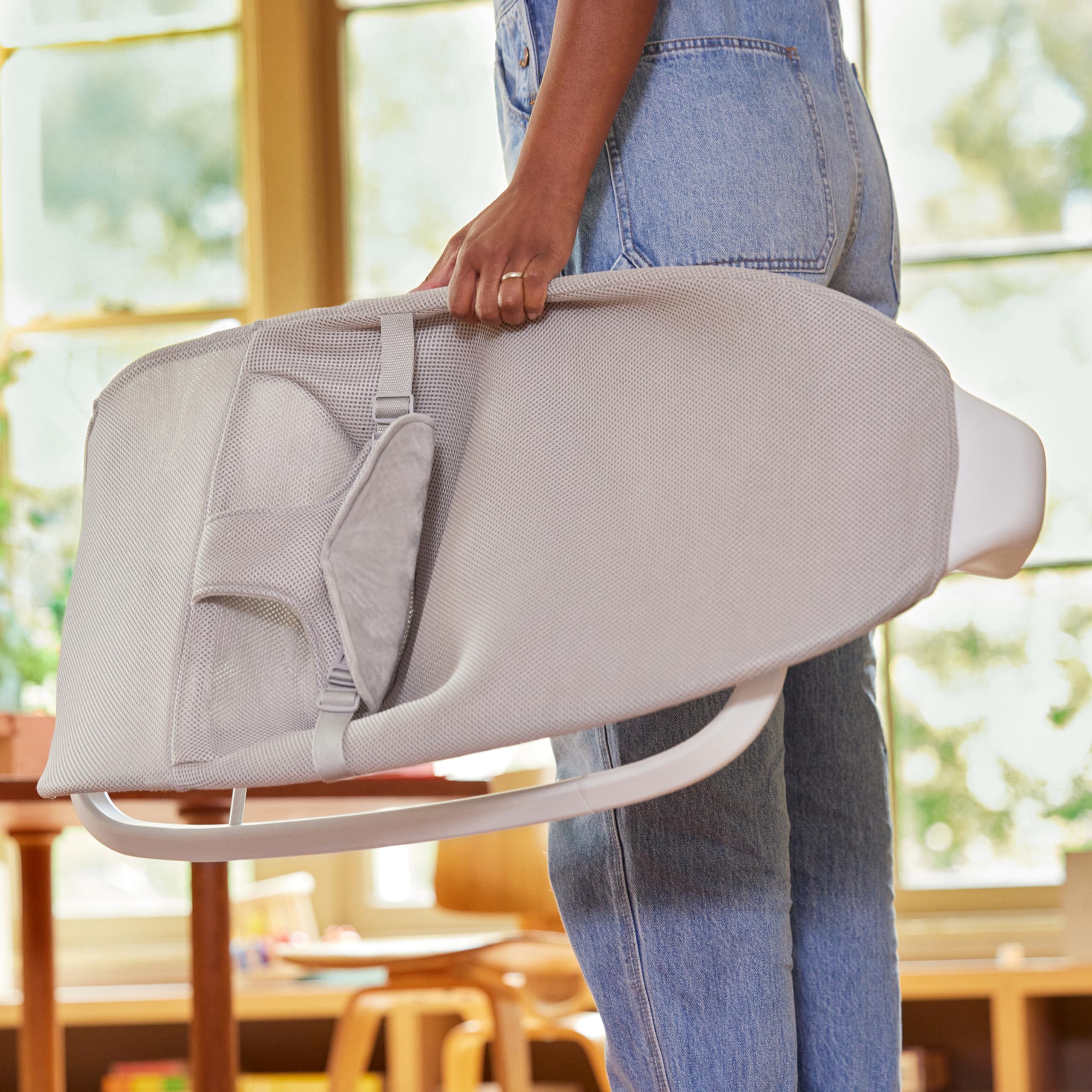 Munchkin® Electric Baby Bouncer & Rocker with Digital Touch Display, Soothing Sounds & 3 Recline Positions - Automatic Bouncing & Rocking, Grey