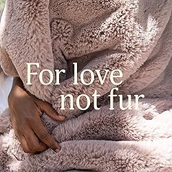 UnHide Marshmallow - Faux Fur Blanket - Heavy
