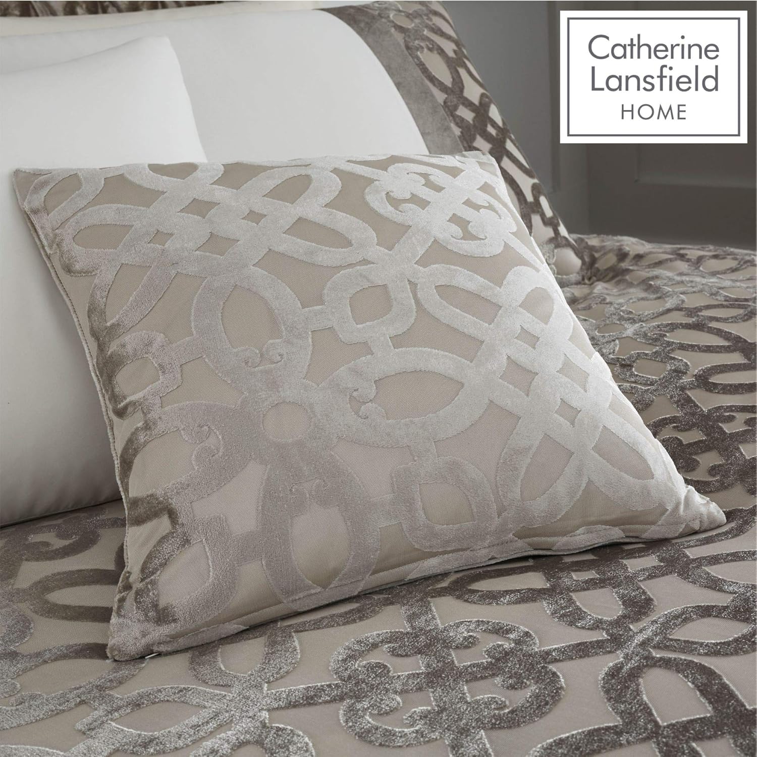 Catherine Lansfield Lattice Cut, Velvet Cushion Cover Natural, 43x43 cm