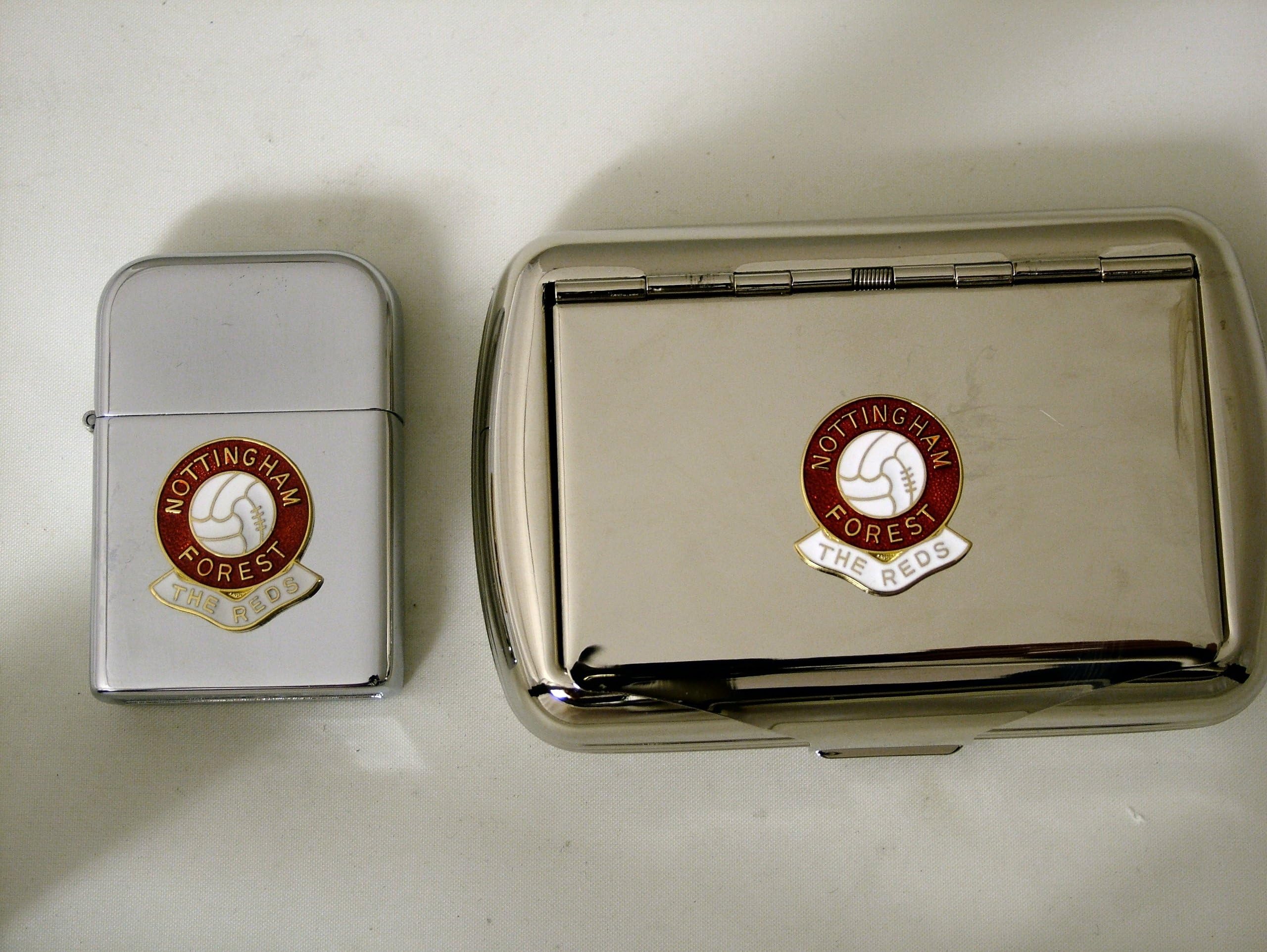 Nottingham Forest 'The Reds' Football Club Petrol Storm Proof Lighter & Tobacco Tin