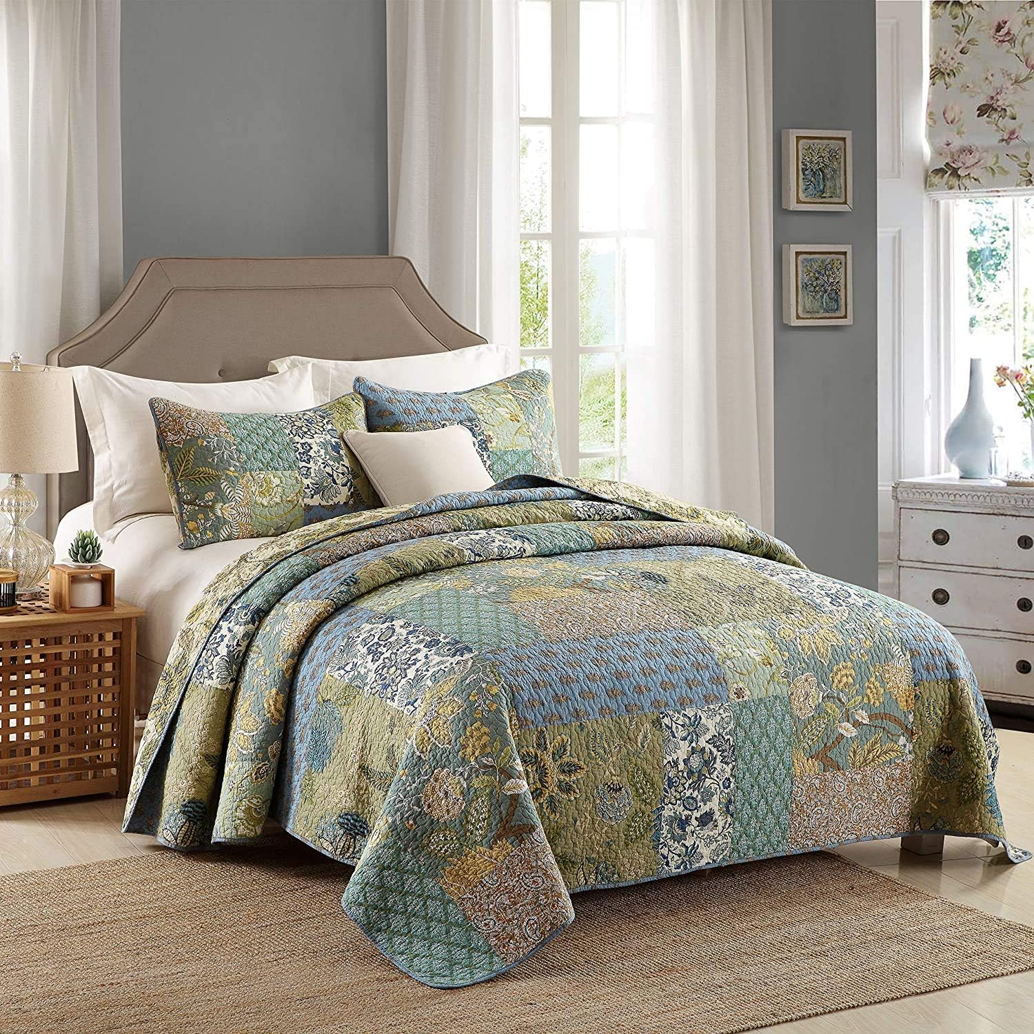 Qucover Patchwork Quilted Bedspread Double 100% Cotton Retro Chic Paisley Printed Floral Patchwork Quilts for Beds 230x230 cm