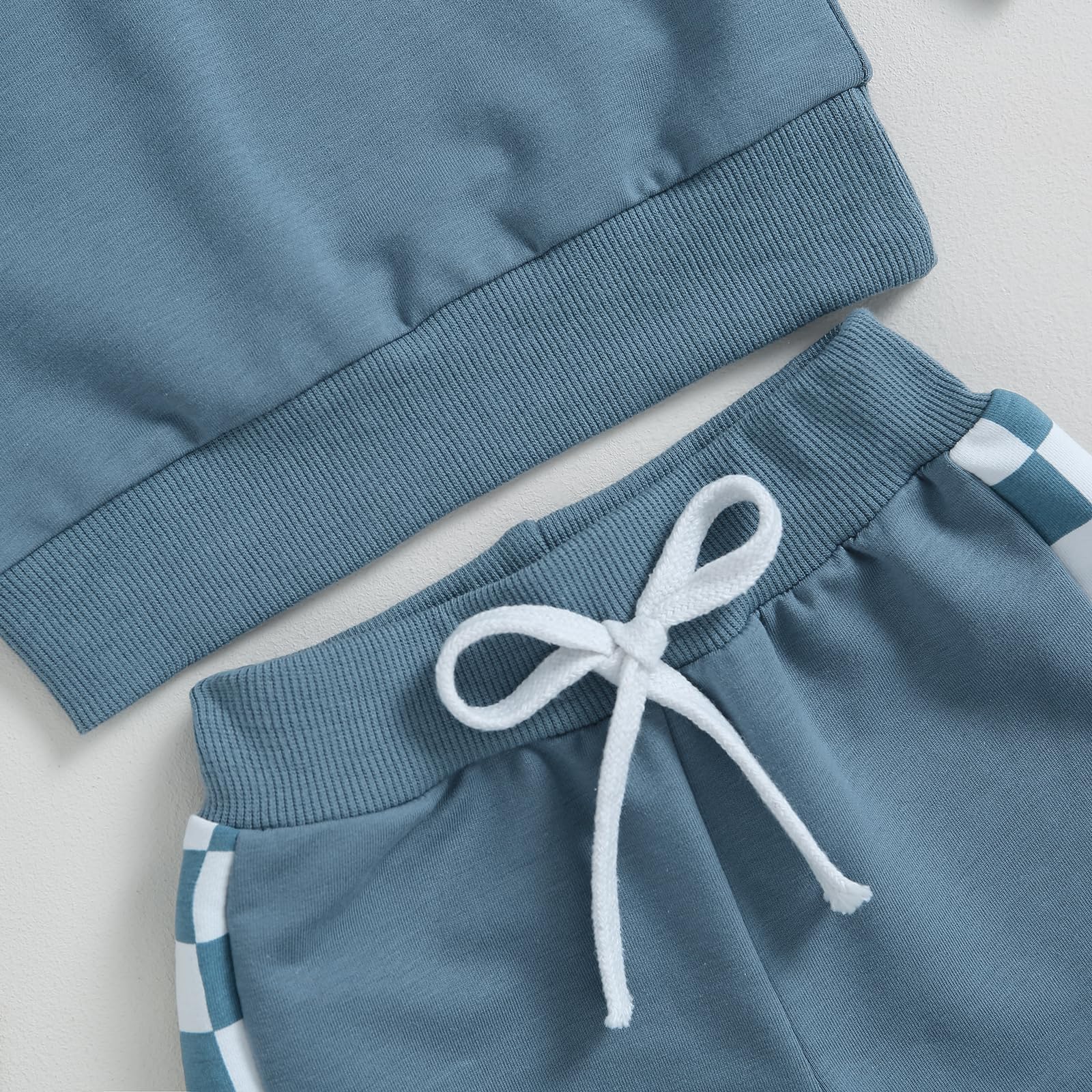 BeQeuewll Fall Winter Toddler Baby Boy Clothes 2Pcs Color Block Crewneck Sweatshirt and Pants Sweatsuit Little Boy Clothing