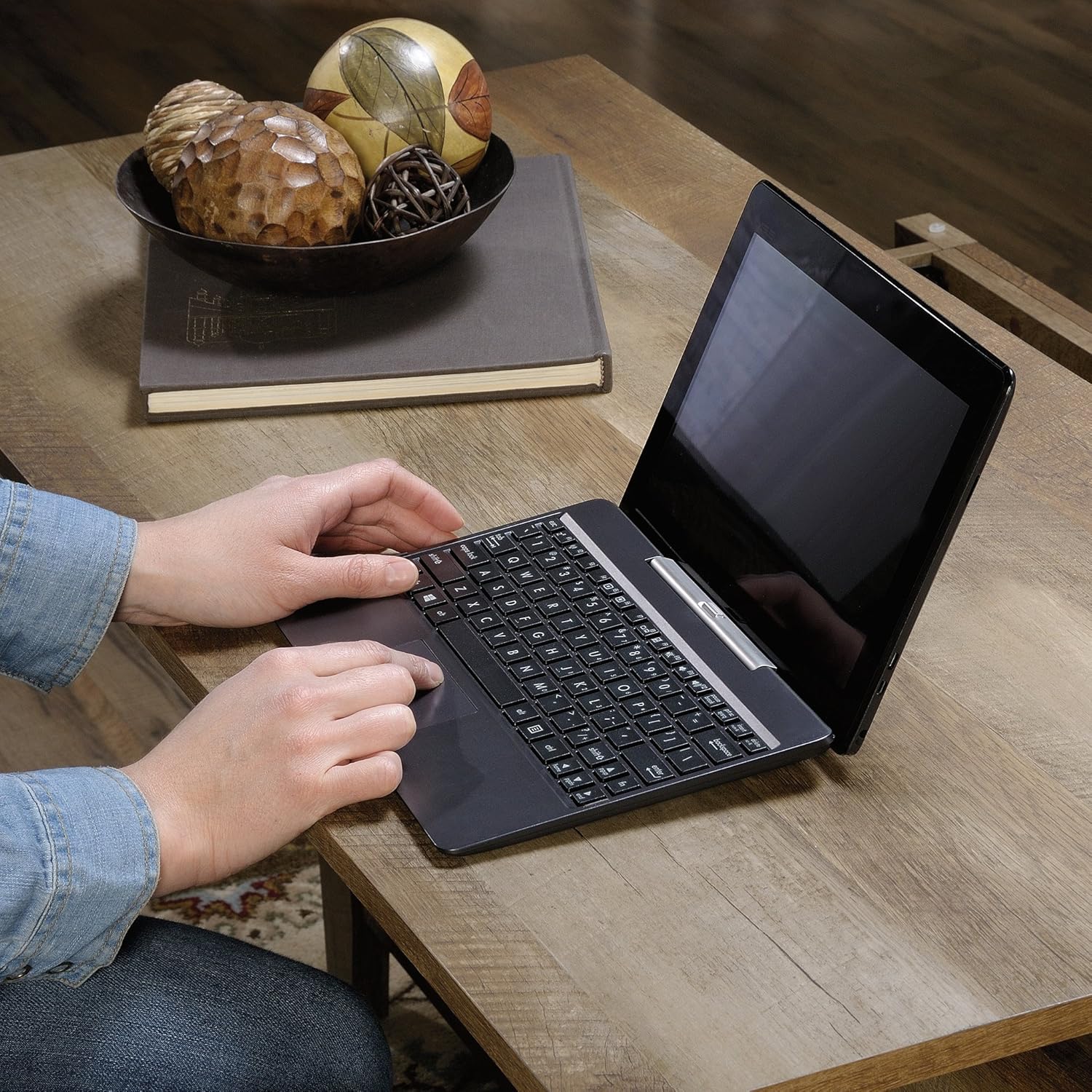 Sauder Dakota Pass Lift-Top Coffee Table | Craftsman Oak Finish | model: Furniture & Decor
