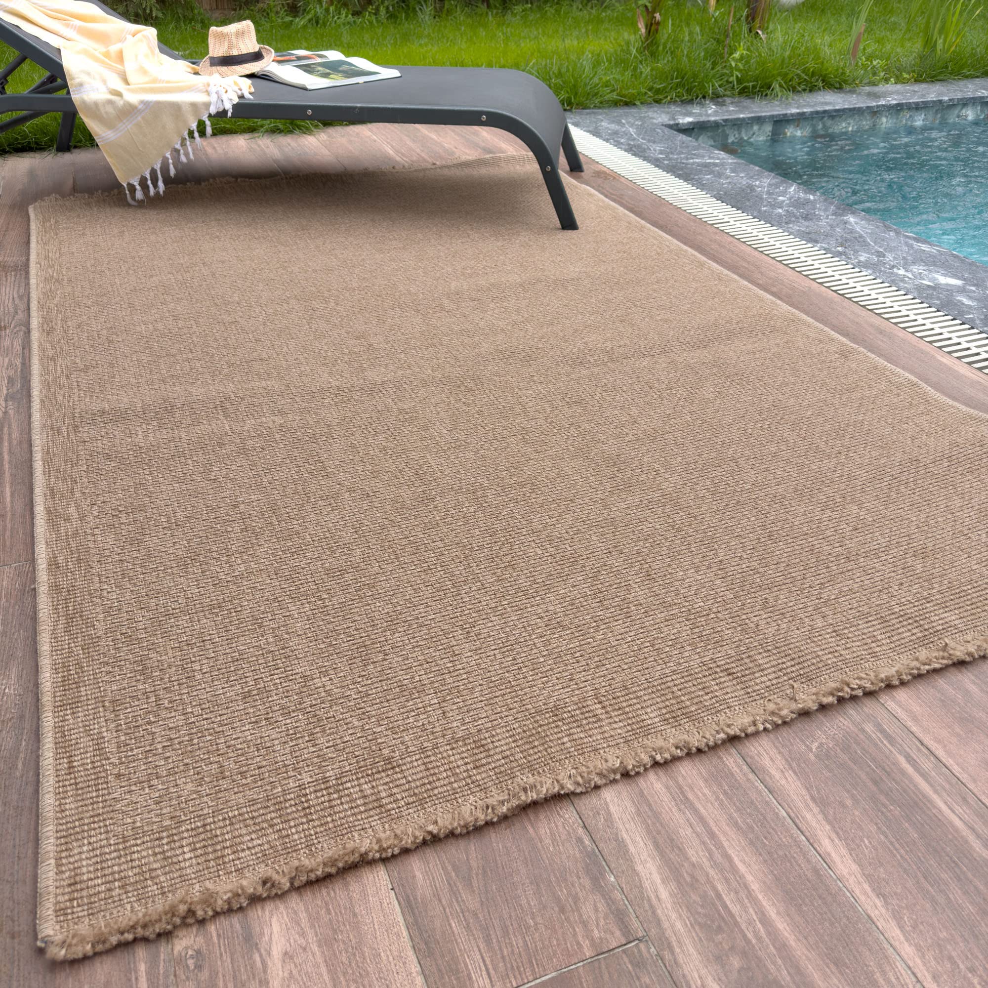 THE RUGS Nature Collection Outdoor Rug – Indoor/Outdoor Tona Border Area Rug for Patio, Deck, Garden, Kitchen, Bathroom or Living Room (Square Dots-Neutral, 80 x 150 cm)