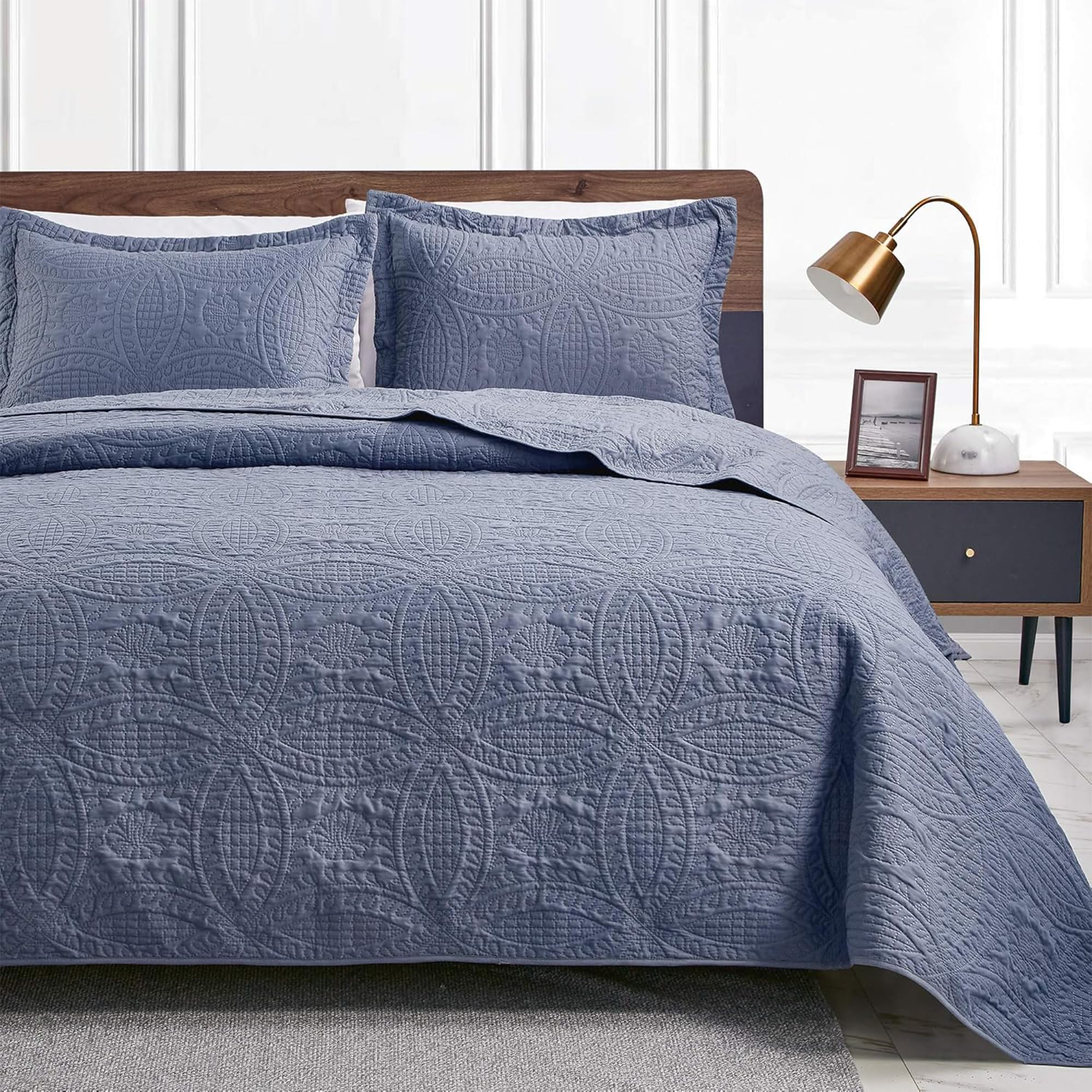 Photo 1 of Love's cabin Quilts for Full Bed Blue Bedspreads Bedding Set - Summer Lightweight Bedspread Comforter - Coin Pattern Bedding Coverlet for All Season - 3 Pieces (1 Quilt, 2 Pillow Shams)